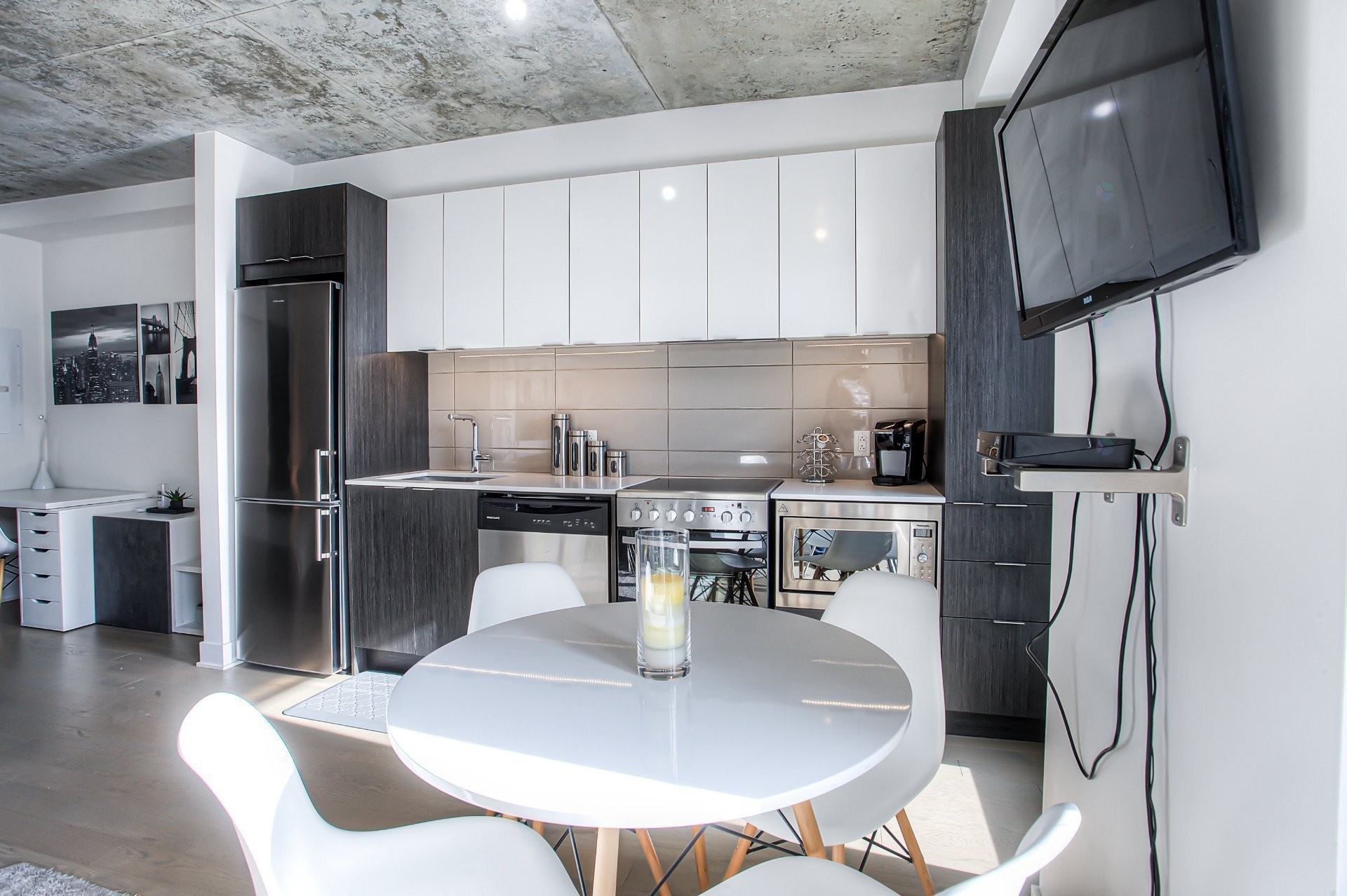 









1800


Boul. René-Lévesque O.

, 417,
Montréal (Ville-Marie),




QC
H3H2H2


