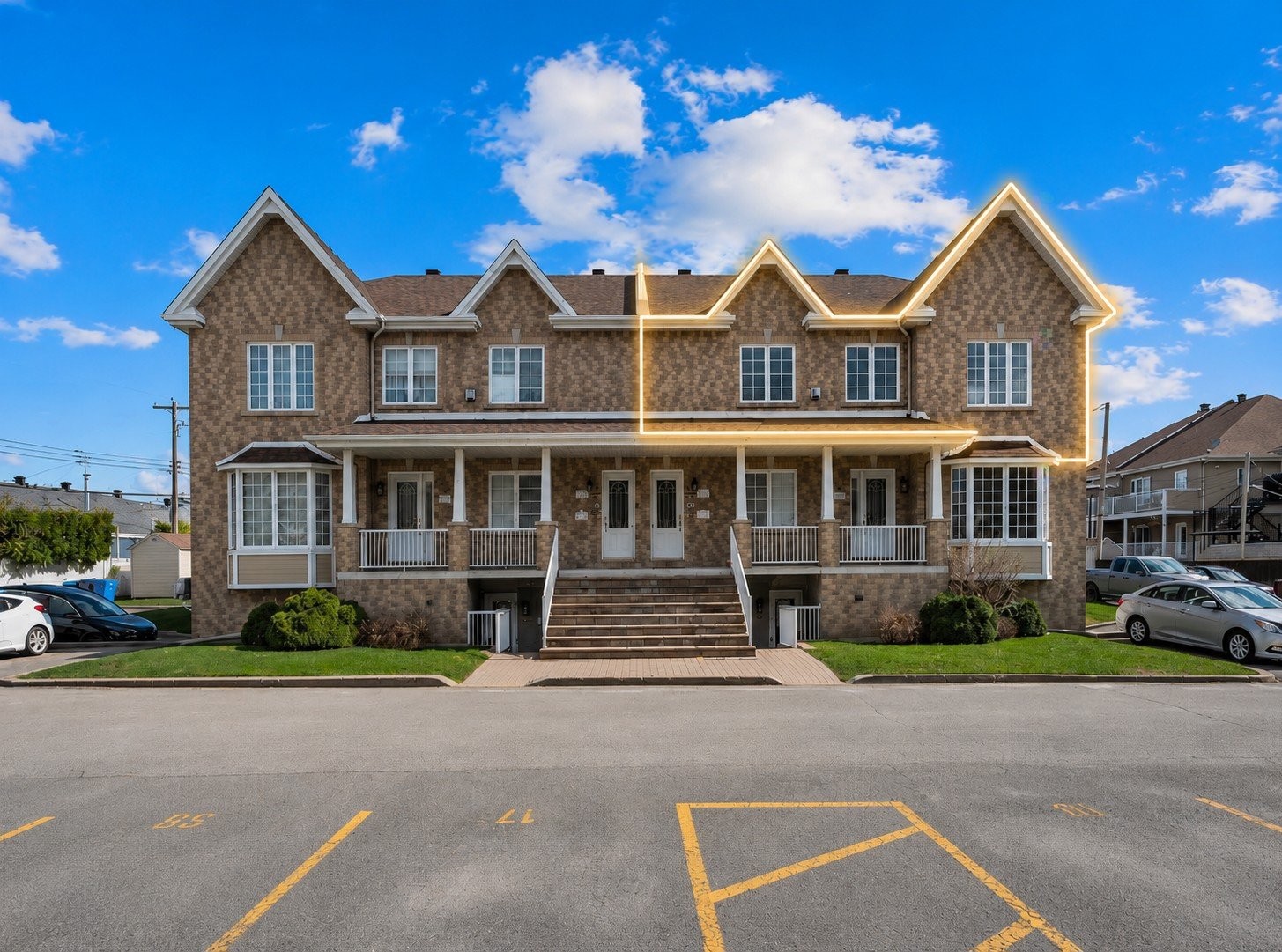 









6601


Boul. des Laurentides

,
Laval (Auteuil),




QC
H7H2V4

