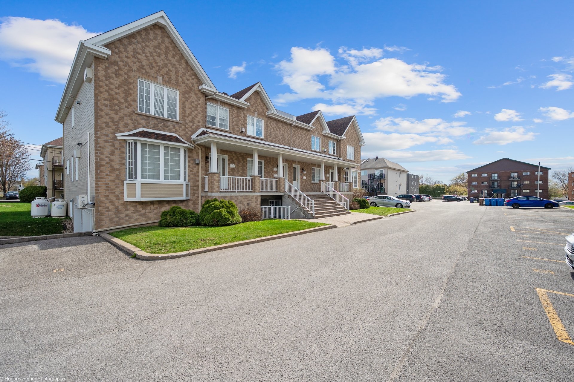 









6601


Boul. des Laurentides

,
Laval (Auteuil),




QC
H7H2V4

