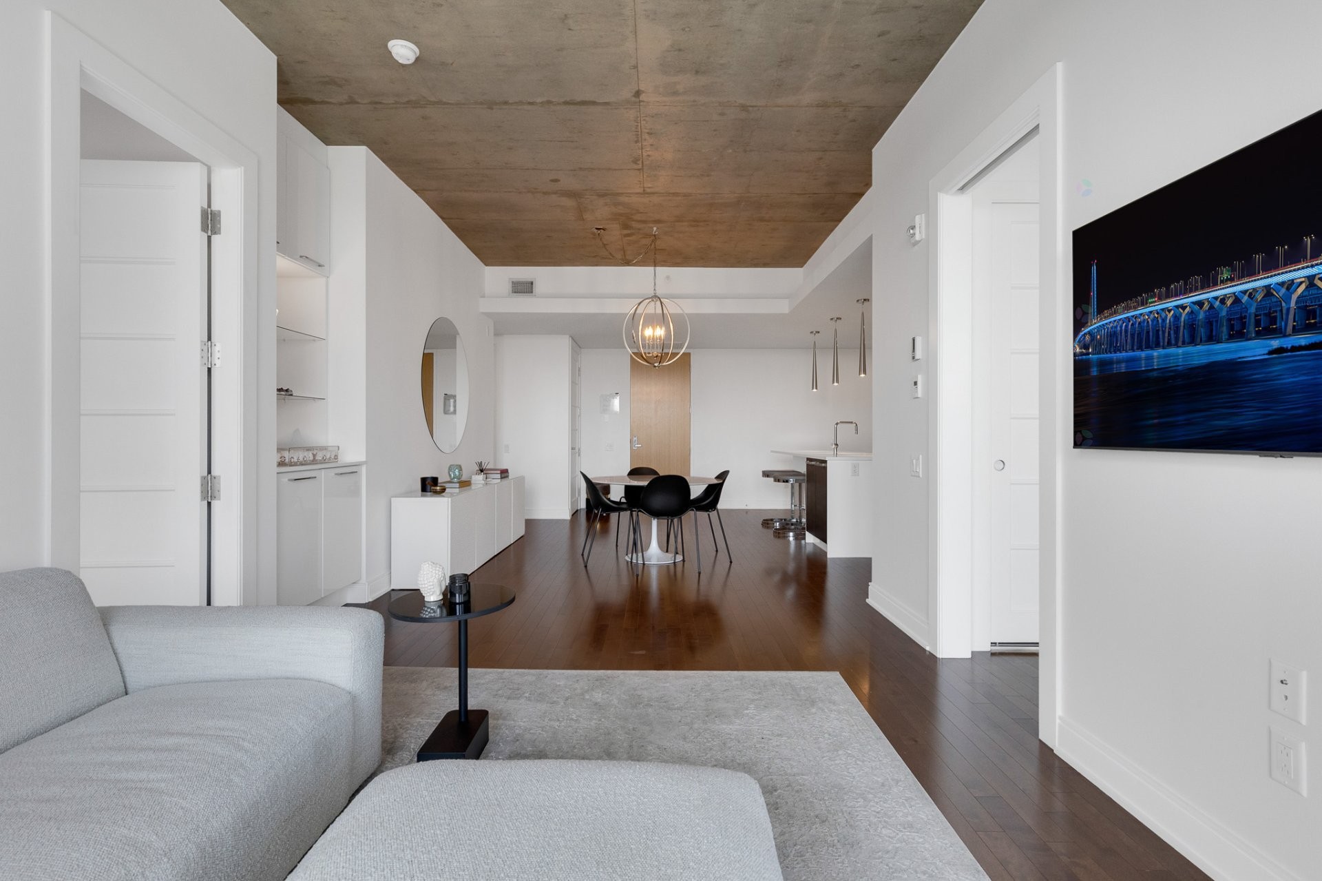 









2200


Rue Harriet-Quimby

, 404,
Montréal (Saint-Laurent),




QC
H4R0L2

