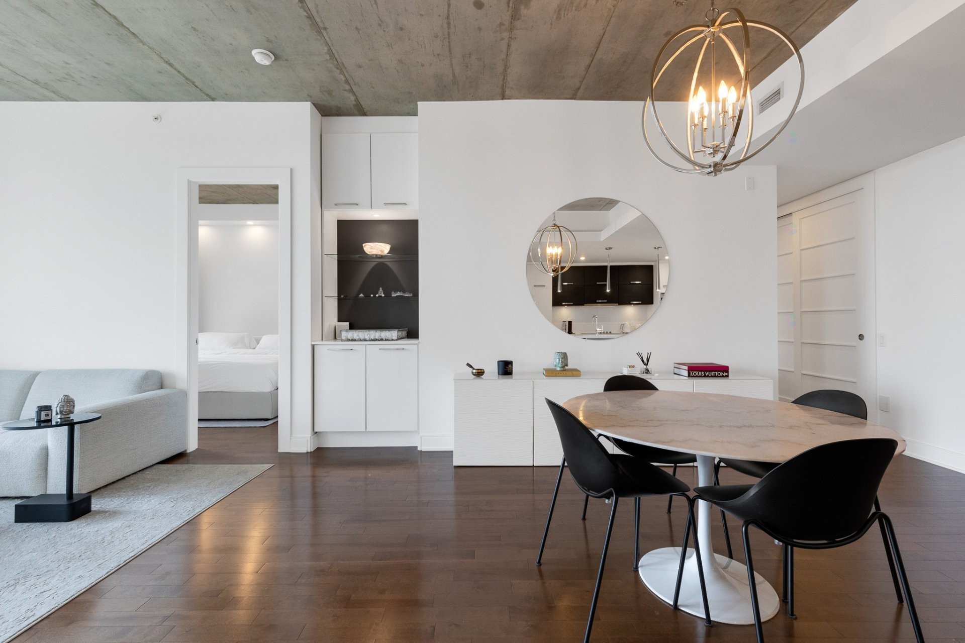 









2200


Rue Harriet-Quimby

, 404,
Montréal (Saint-Laurent),




QC
H4R0L2

