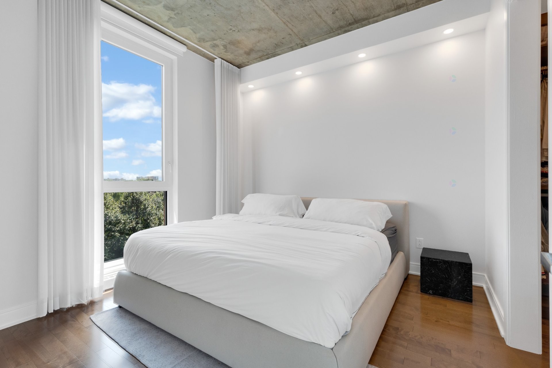 









2200


Rue Harriet-Quimby

, 404,
Montréal (Saint-Laurent),




QC
H4R0L2

