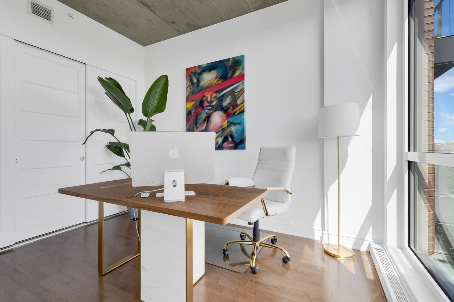 









2200


Rue Harriet-Quimby

, 404,
Montréal (Saint-Laurent),




QC
H4R0L2

