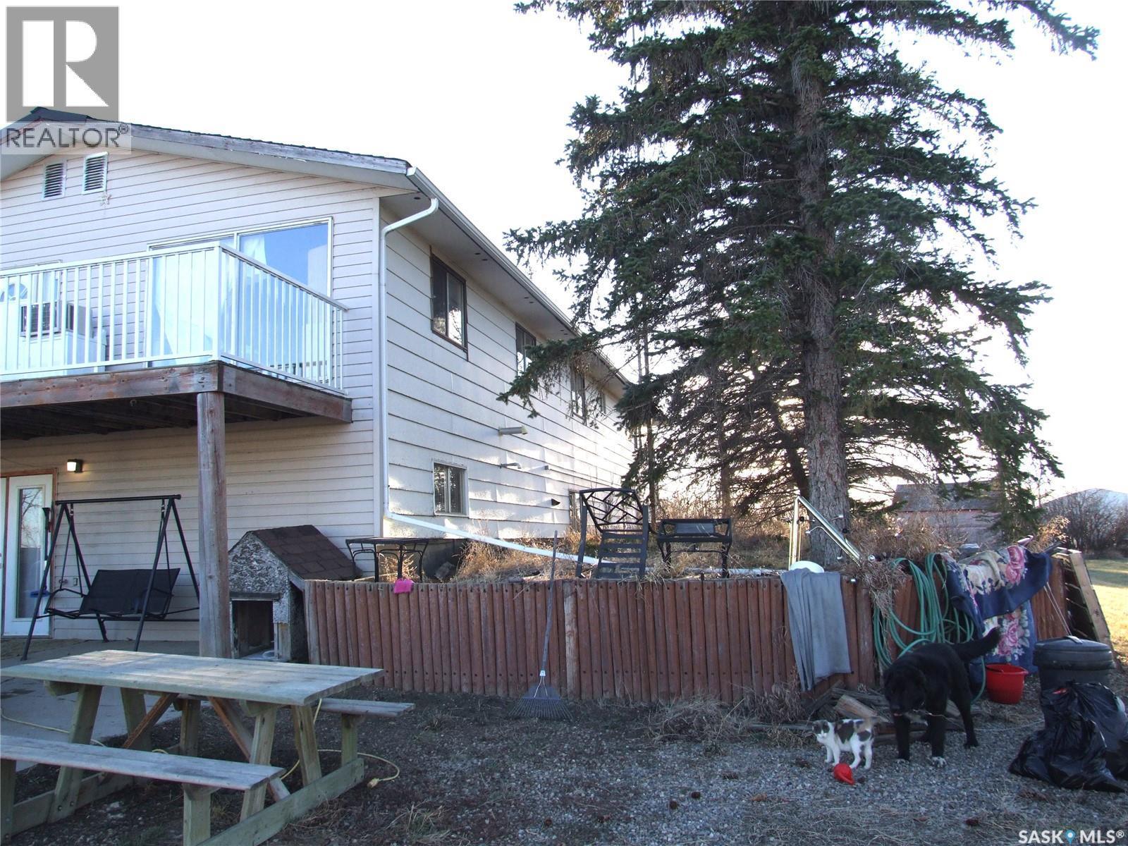 












101 Railway AVENUE

,
Lancer,




Saskatchewan
S0N1L0

