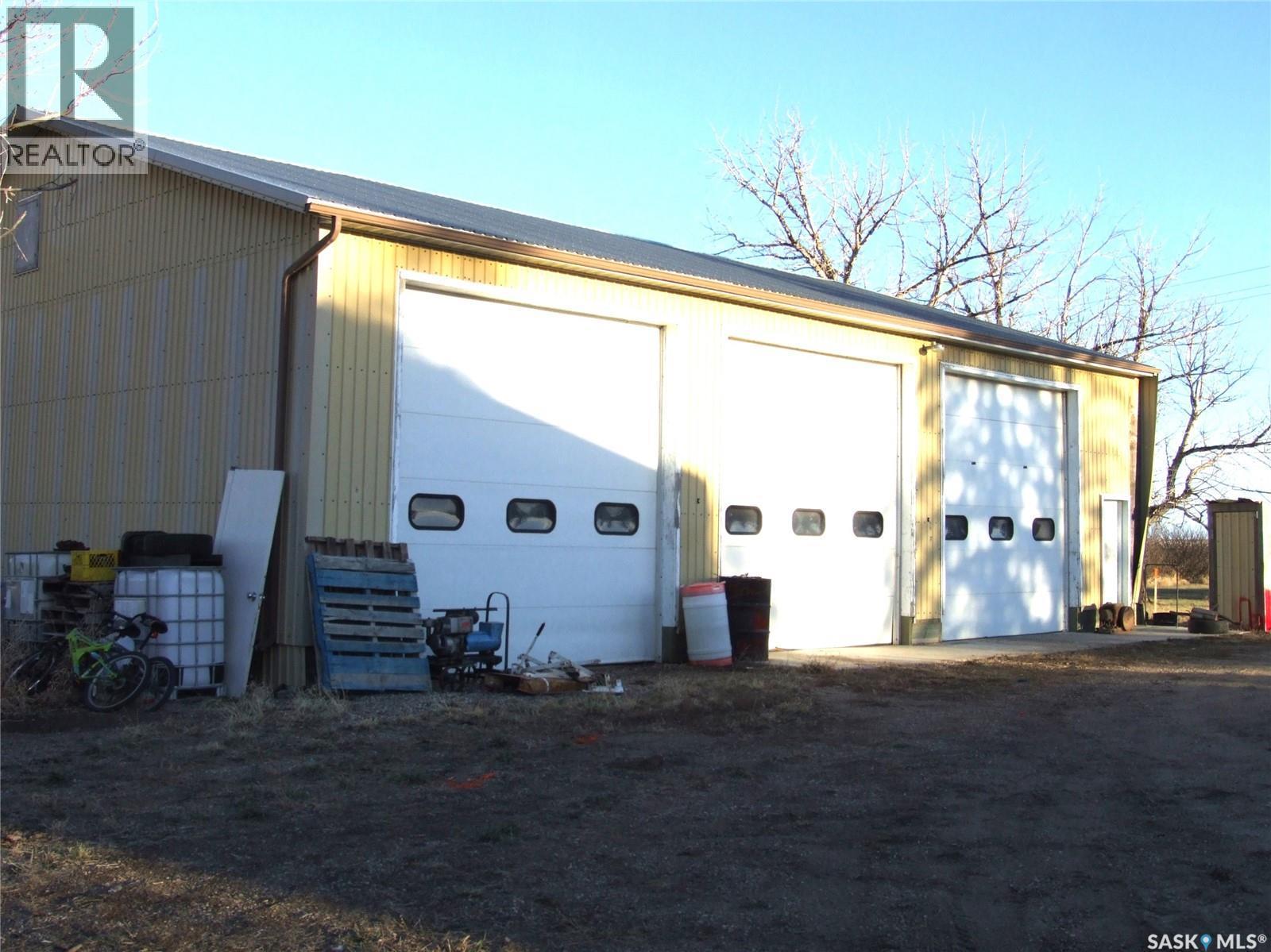 












101 Railway AVENUE

,
Lancer,




Saskatchewan
S0N1L0

