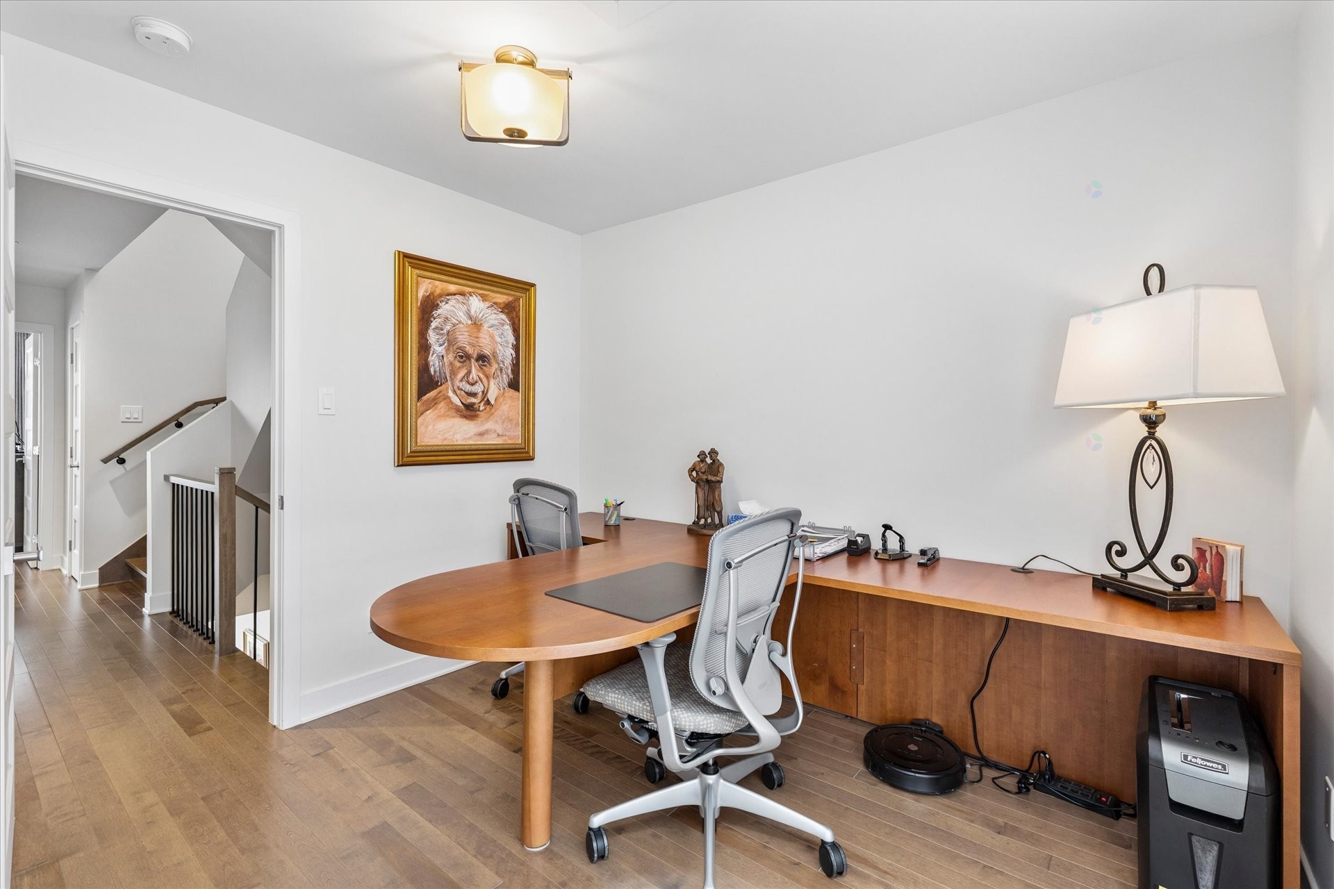 









206


Rue Frédéric-Back

,
Sainte-Anne-de-Bellevue,




QC
H9X0B5

