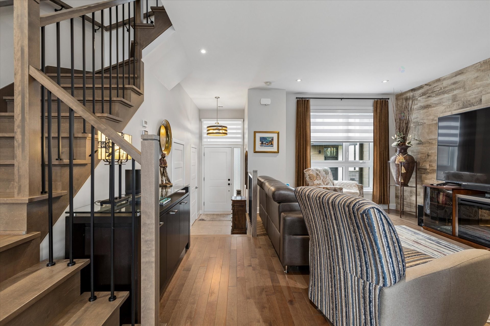 









206


Rue Frédéric-Back

,
Sainte-Anne-de-Bellevue,




QC
H9X0B5

