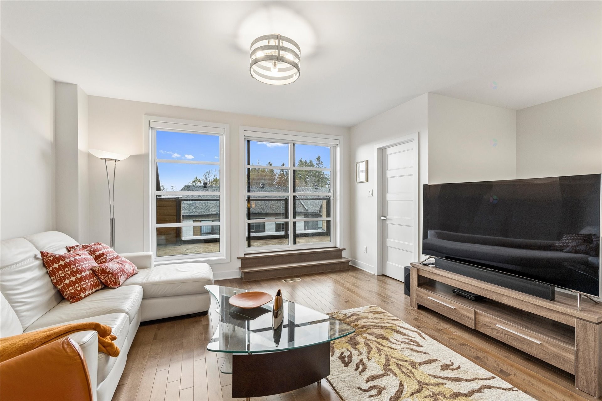 









206


Rue Frédéric-Back

,
Sainte-Anne-de-Bellevue,




QC
H9X0B5

