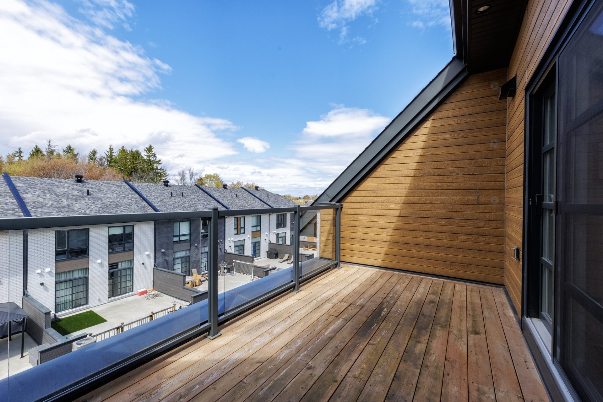 









206


Rue Frédéric-Back

,
Sainte-Anne-de-Bellevue,




QC
H9X0B5


