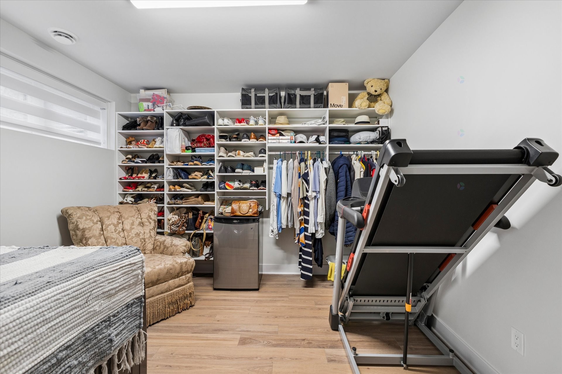 









206


Rue Frédéric-Back

,
Sainte-Anne-de-Bellevue,




QC
H9X0B5

