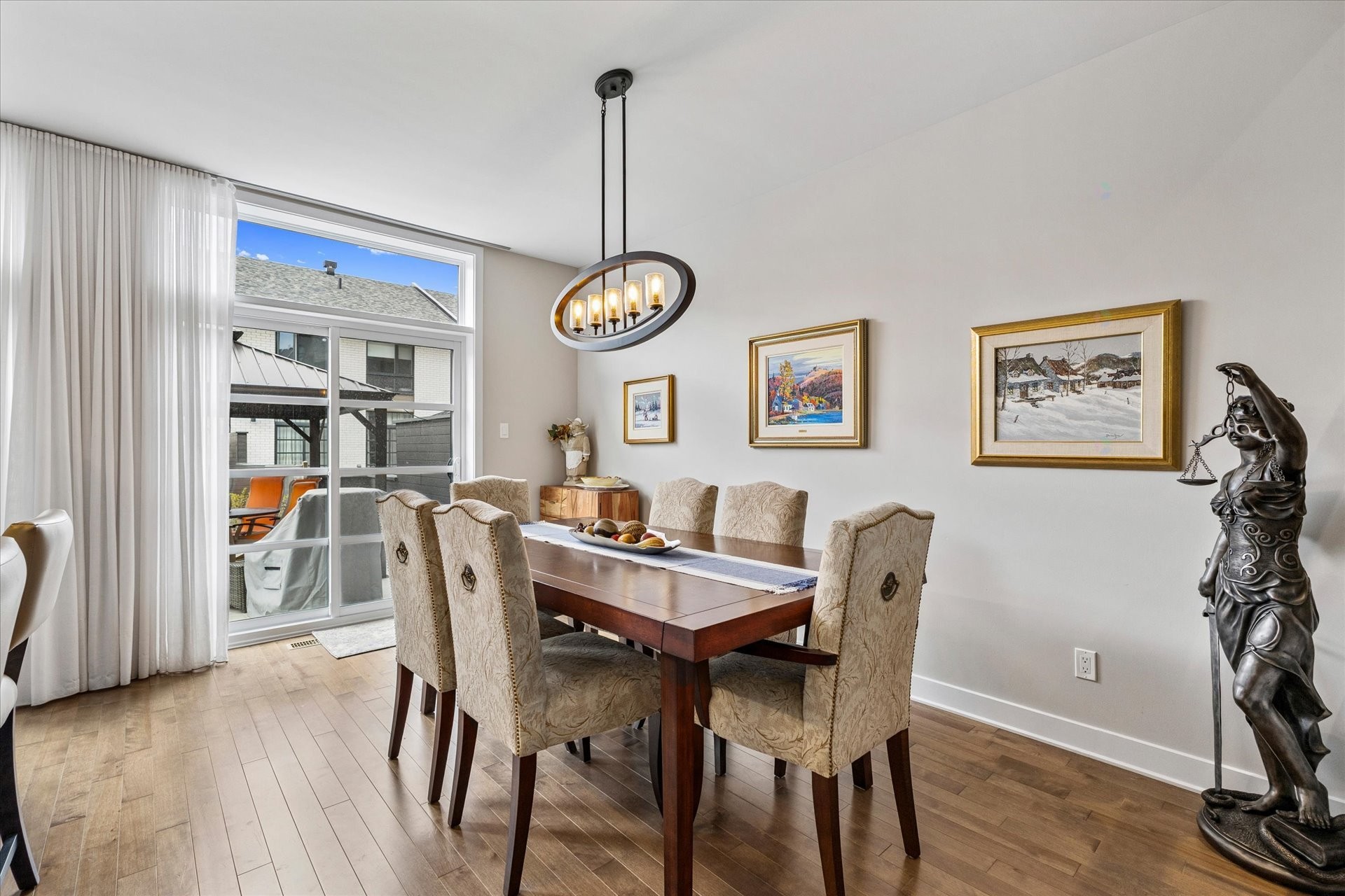 









206


Rue Frédéric-Back

,
Sainte-Anne-de-Bellevue,




QC
H9X0B5


