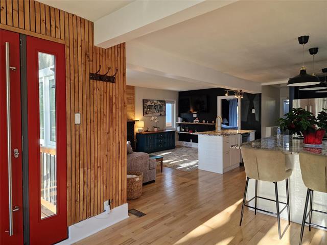 









272


Beaverbrook

ST,
Winnipeg,




MB
R3N 1M8

