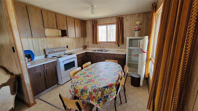 









30


COLE

BLVD,
Glen Bay,




MB
R0C 1B0

