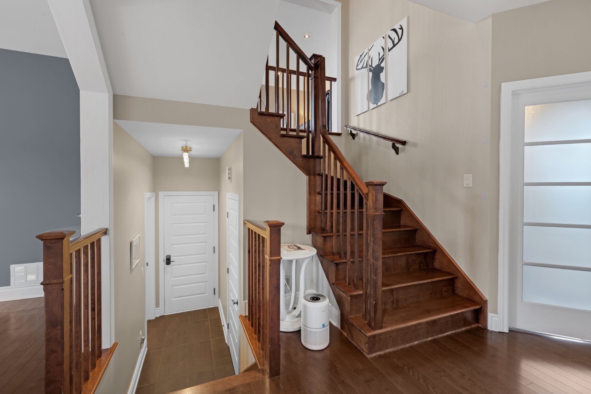 









972


Rue Alexis-Galipeau

,
Beloeil,




QC
J3G0K7

