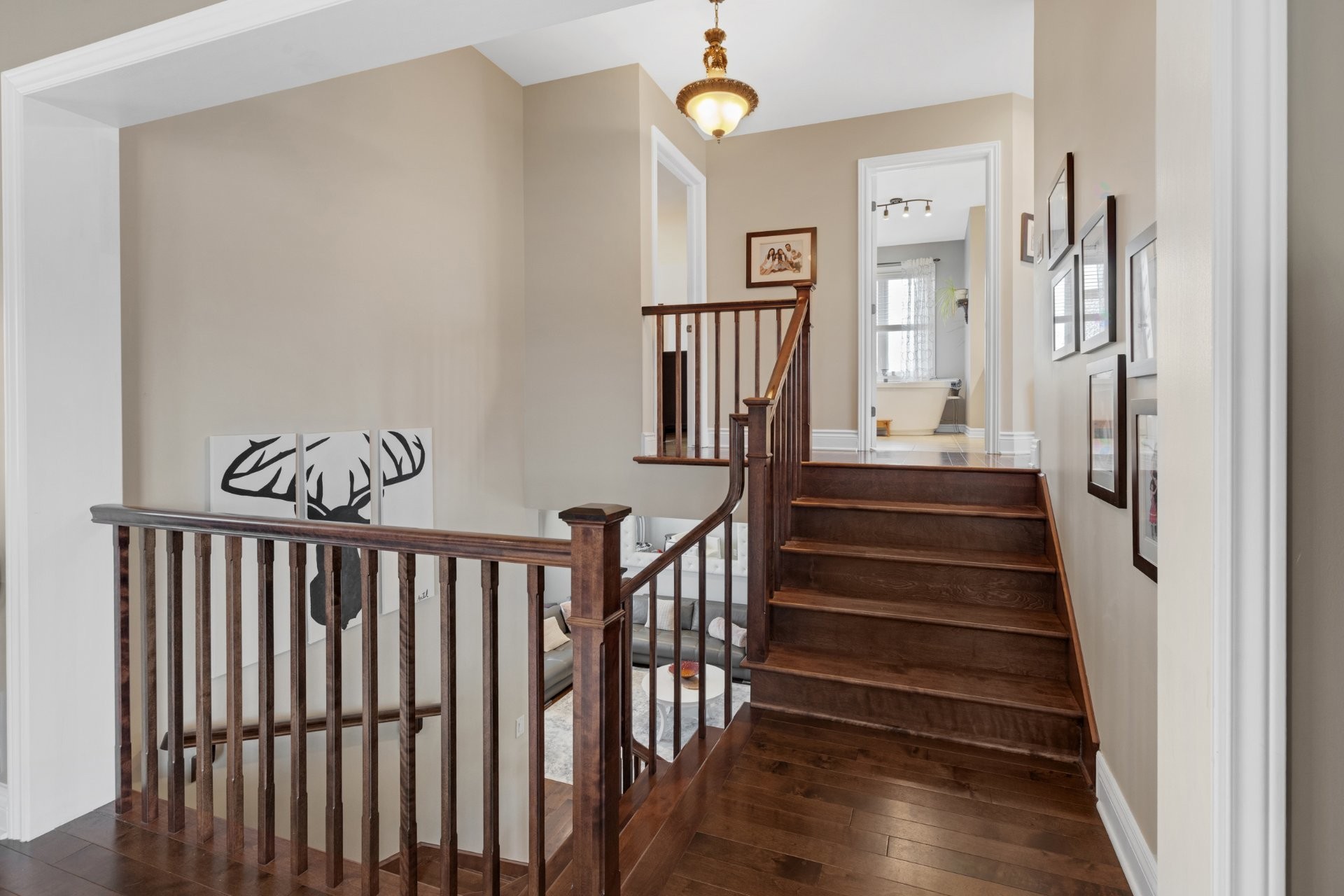 









972


Rue Alexis-Galipeau

,
Beloeil,




QC
J3G0K7


