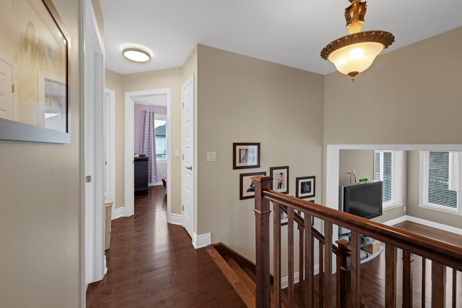 









972


Rue Alexis-Galipeau

,
Beloeil,




QC
J3G0K7

