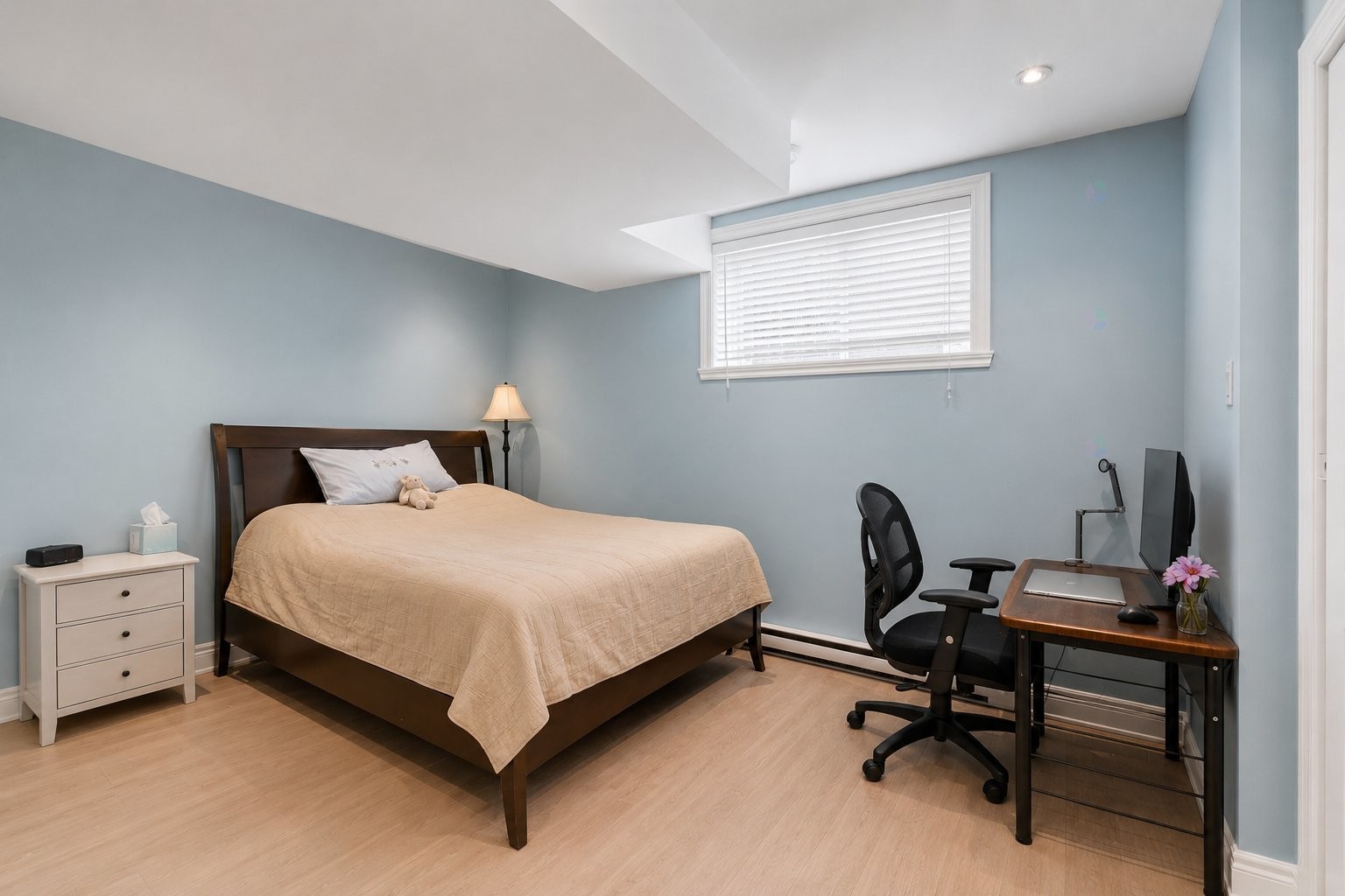 









972


Rue Alexis-Galipeau

,
Beloeil,




QC
J3G0K7

