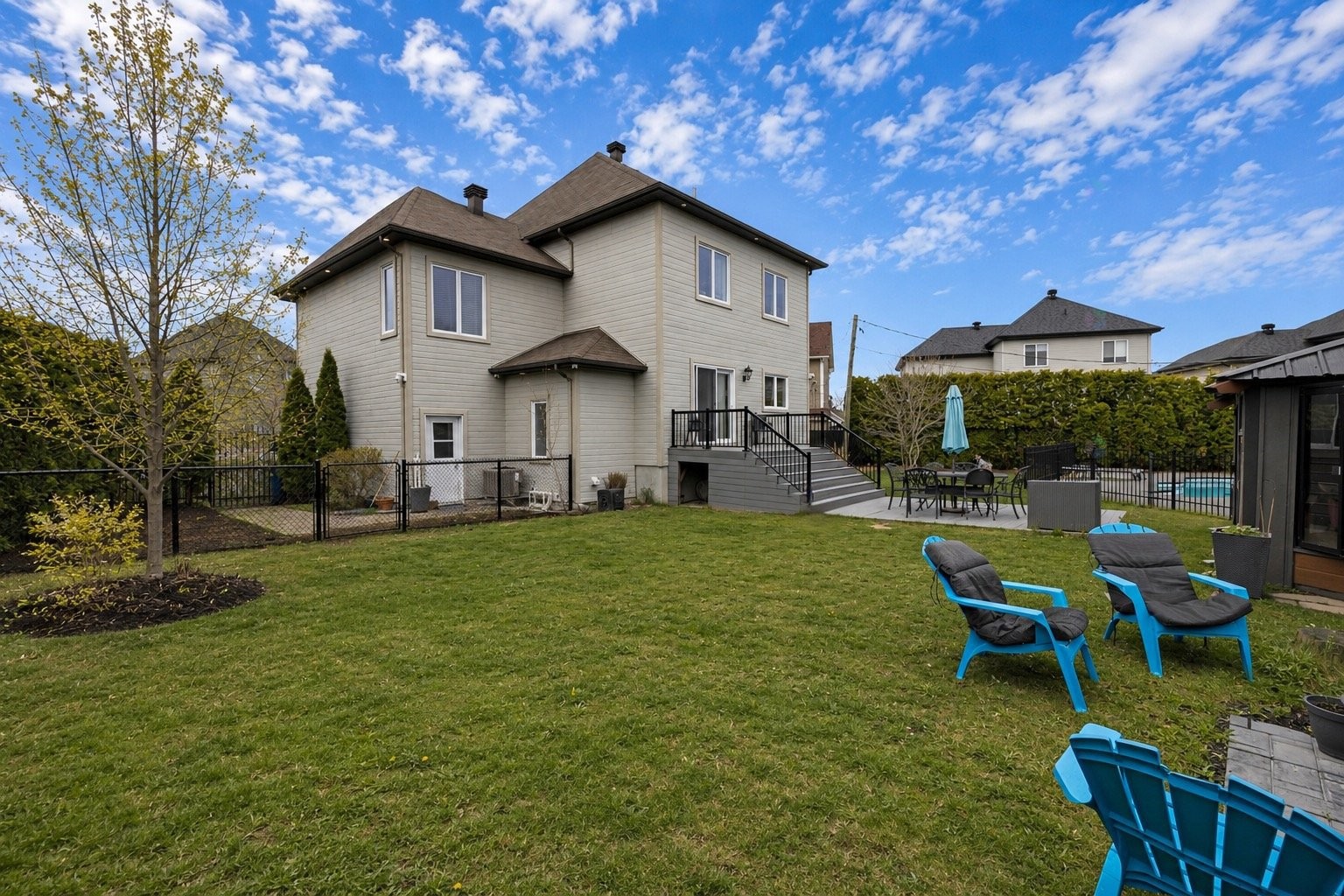 









972


Rue Alexis-Galipeau

,
Beloeil,




QC
J3G0K7

