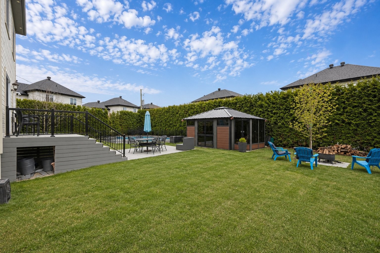 









972


Rue Alexis-Galipeau

,
Beloeil,




QC
J3G0K7

