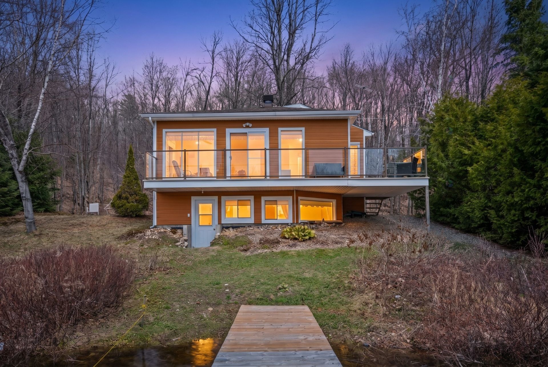 









71


Av. du Lac-Neuf N.

,
Sainte-Béatrix,




QC
J0K1Y0

