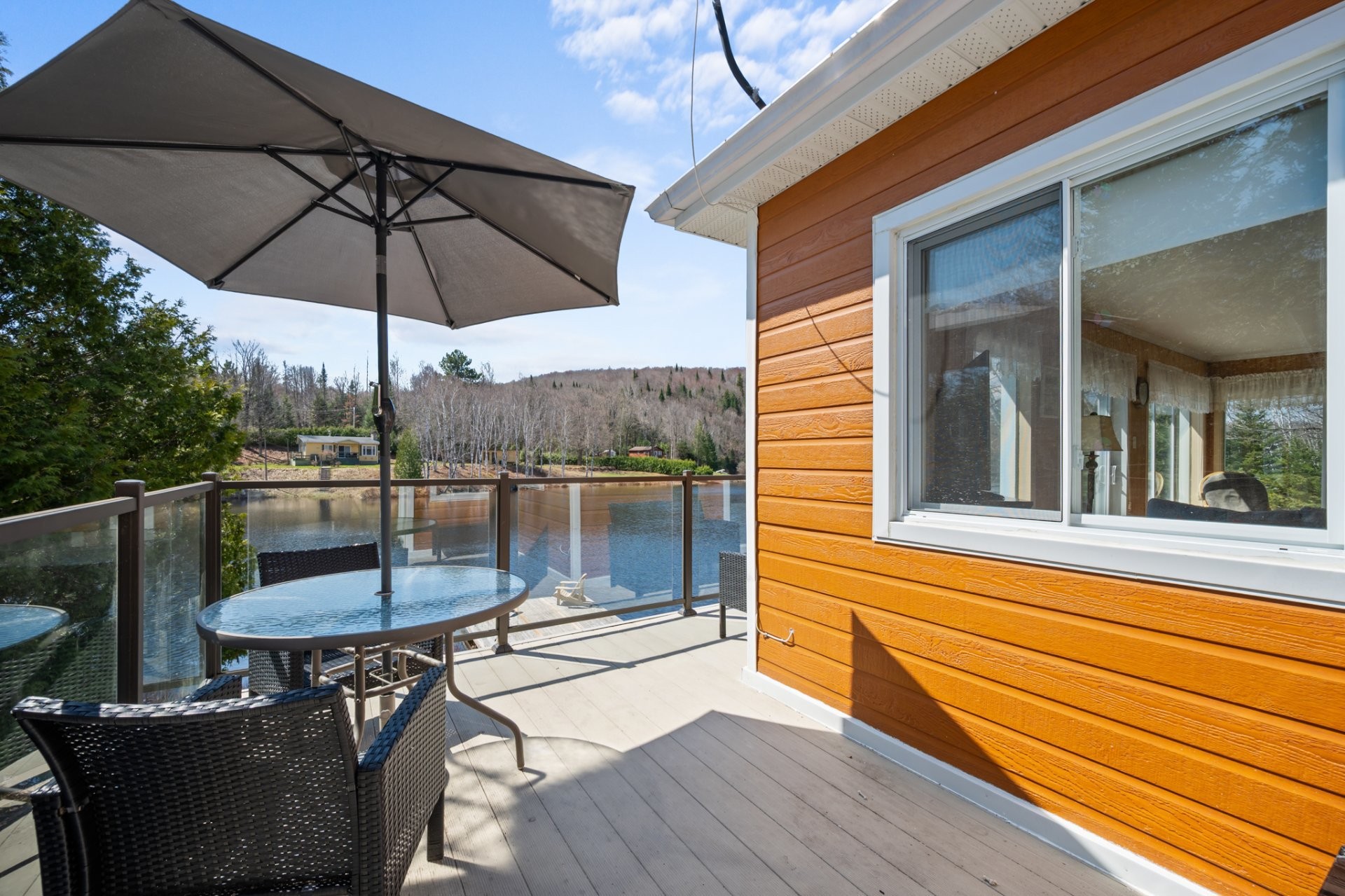 









71


Av. du Lac-Neuf N.

,
Sainte-Béatrix,




QC
J0K1Y0

