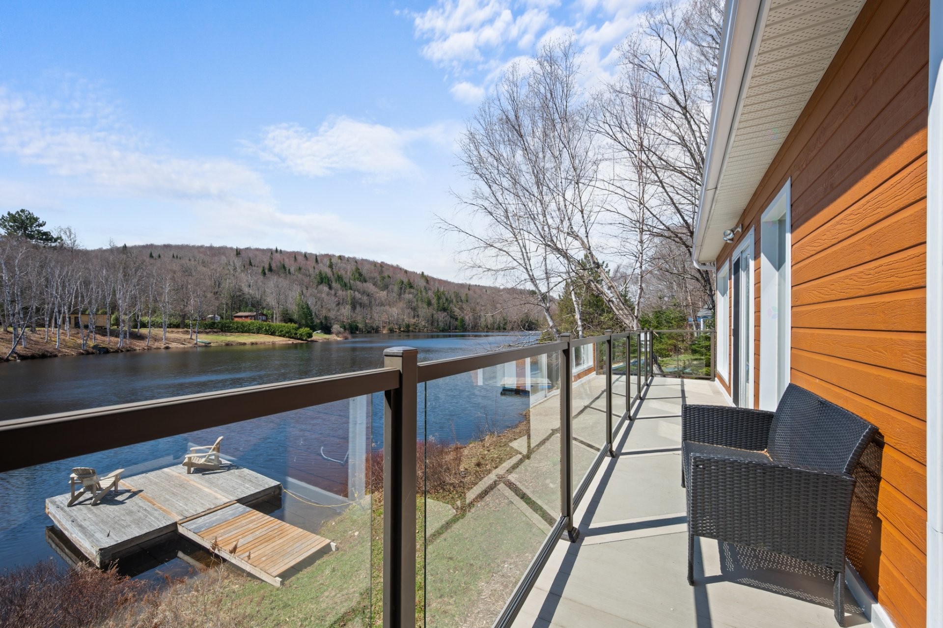 









71


Av. du Lac-Neuf N.

,
Sainte-Béatrix,




QC
J0K1Y0

