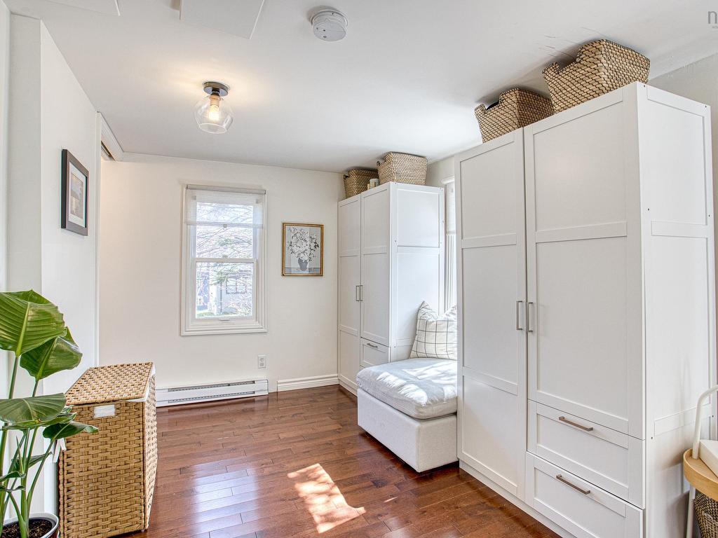 












11 Dartmoor Crescent

,
Bedford,




NS
B4A 2K4

