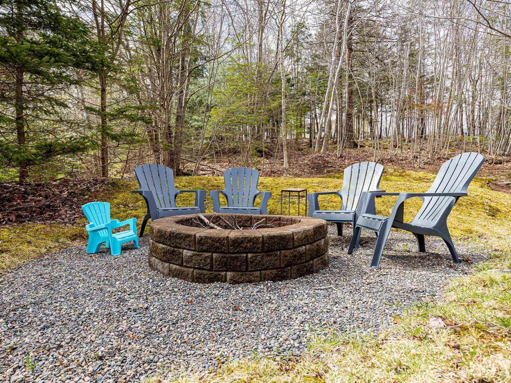 












11 Dartmoor Crescent

,
Bedford,




NS
B4A 2K4

