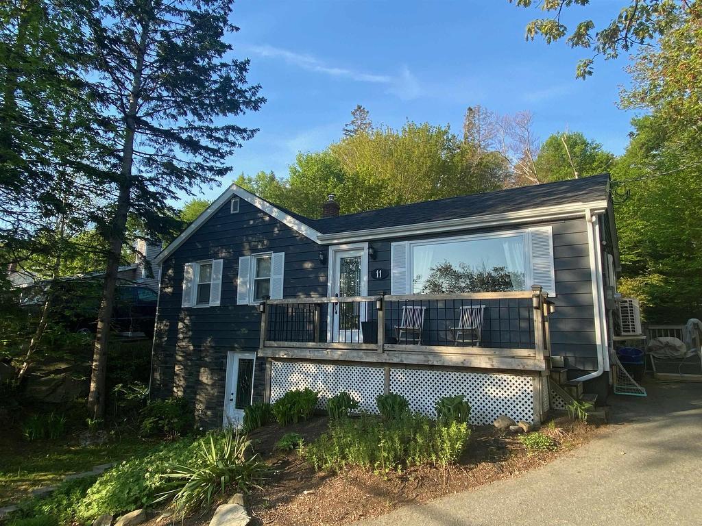 












11 Dartmoor Crescent

,
Bedford,




NS
B4A 2K4

