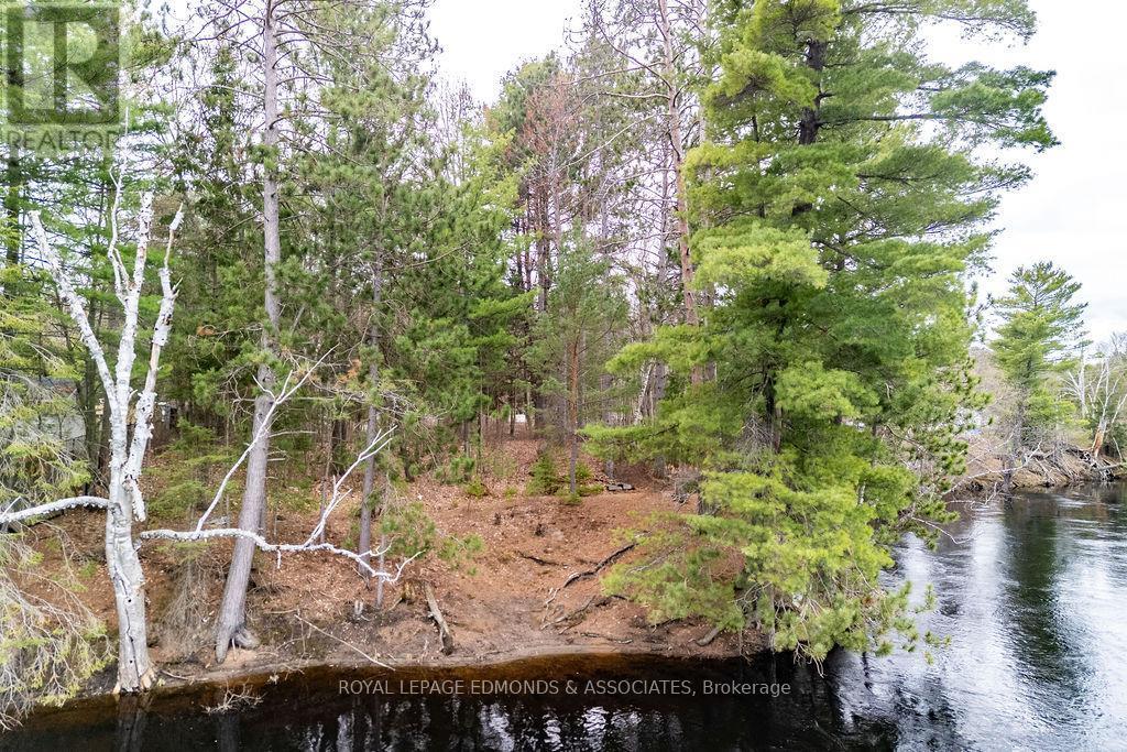 












1411 VICTORIA STREET

,
Petawawa,




Ontario
K8H3K4

