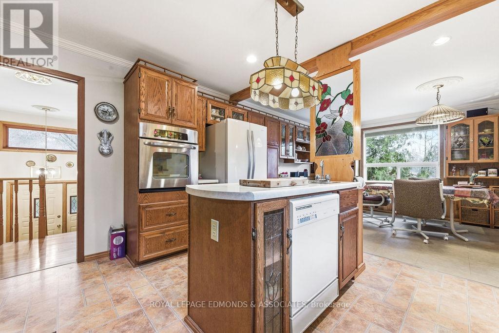 












1411 VICTORIA STREET

,
Petawawa,




Ontario
K8H3K4

