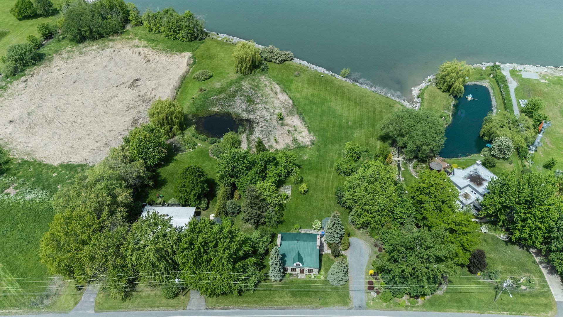 









1059


Route Marie-Victorin

,
Verchères,




QC
J0L2R0

