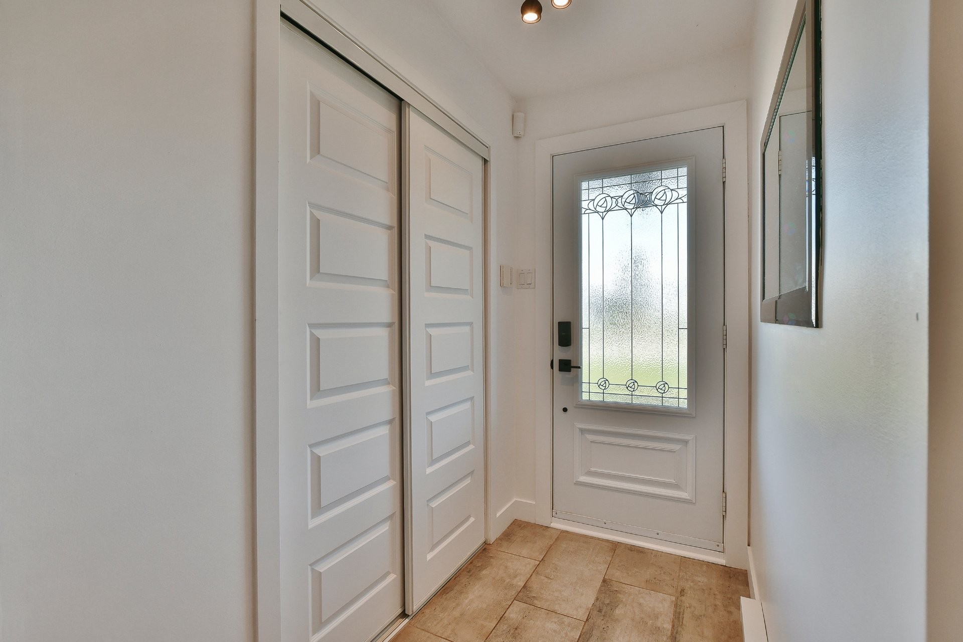 









81


Rue Picard

,
L'Épiphanie,




QC
J5X2R2

