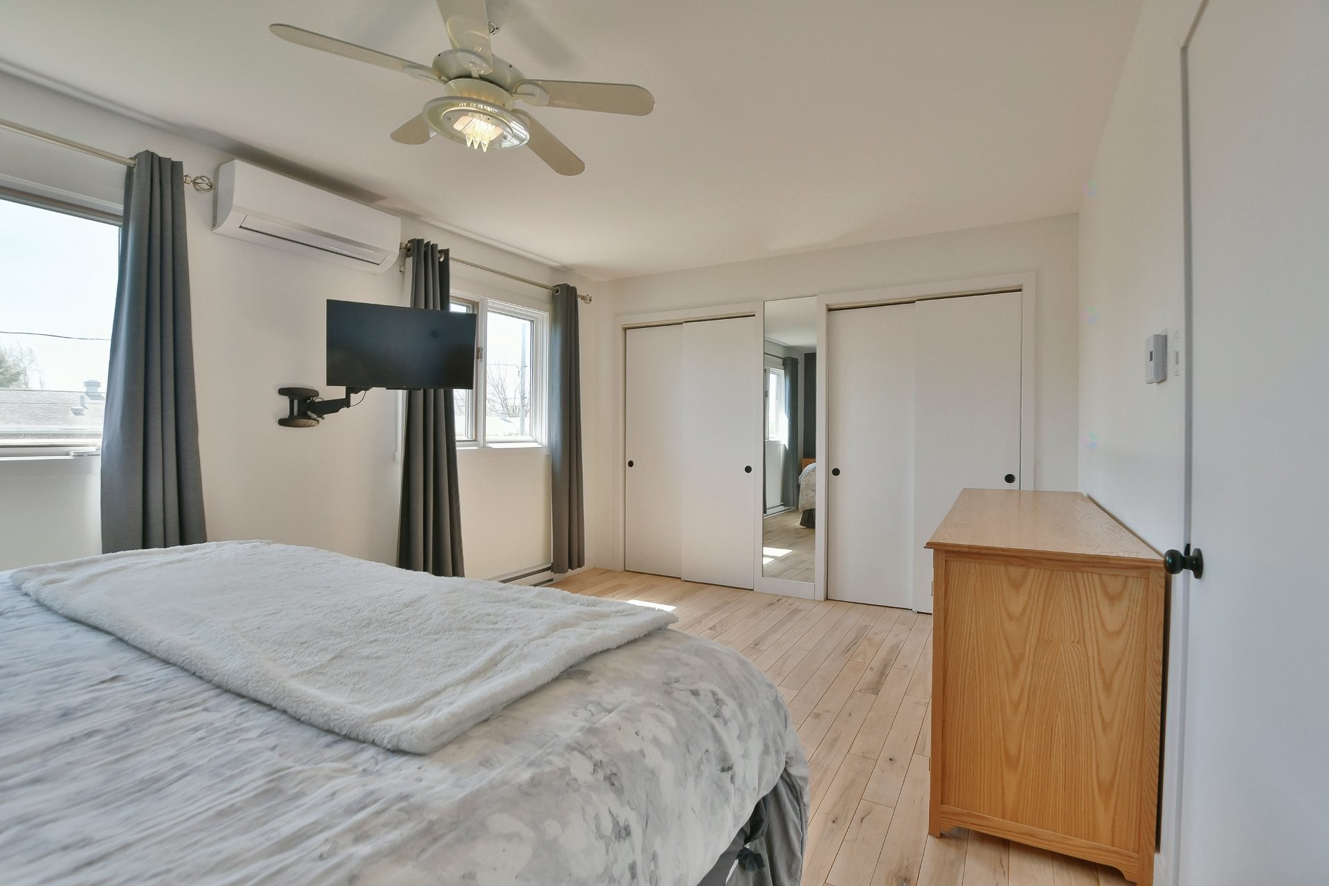 









81


Rue Picard

,
L'Épiphanie,




QC
J5X2R2

