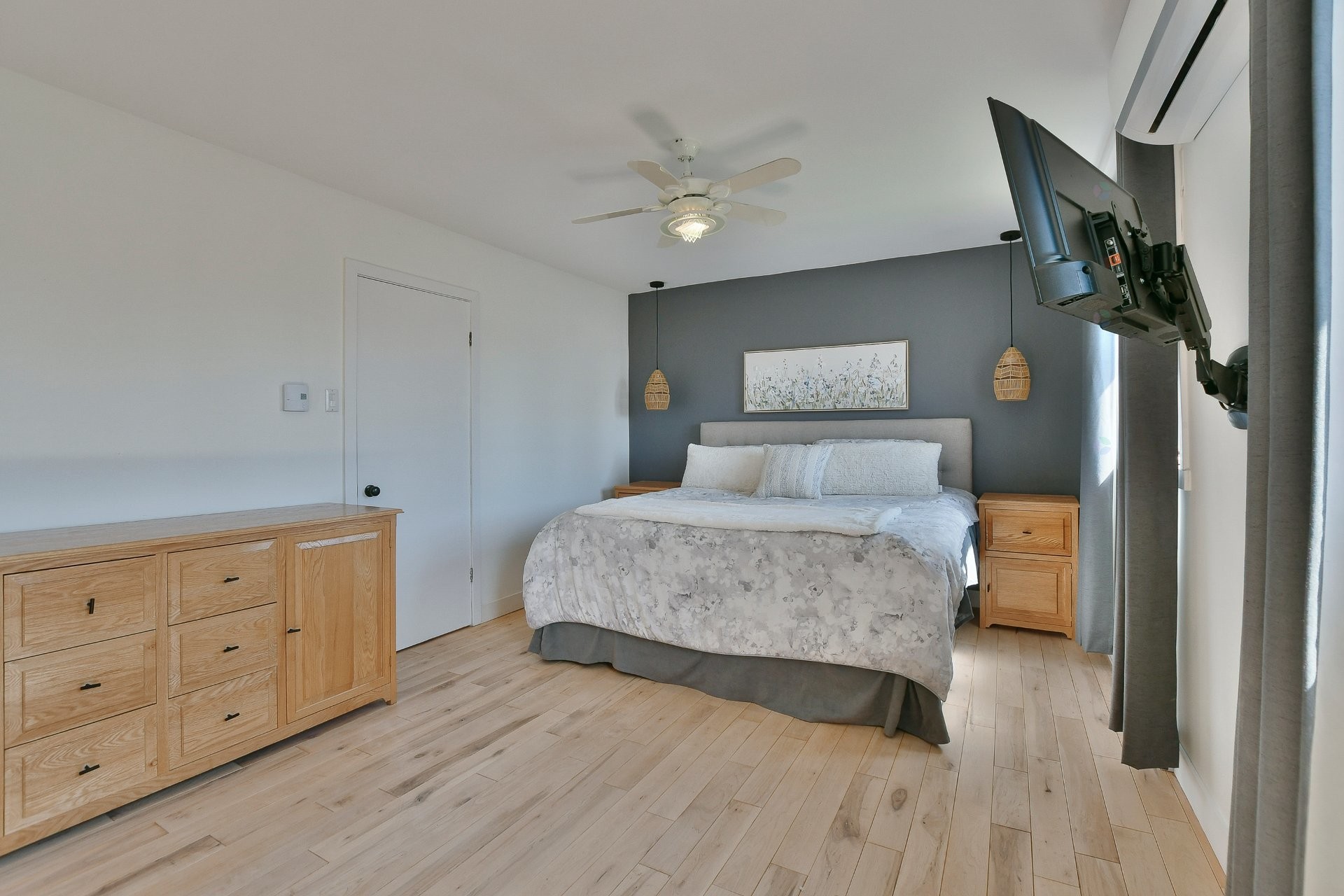 









81


Rue Picard

,
L'Épiphanie,




QC
J5X2R2

