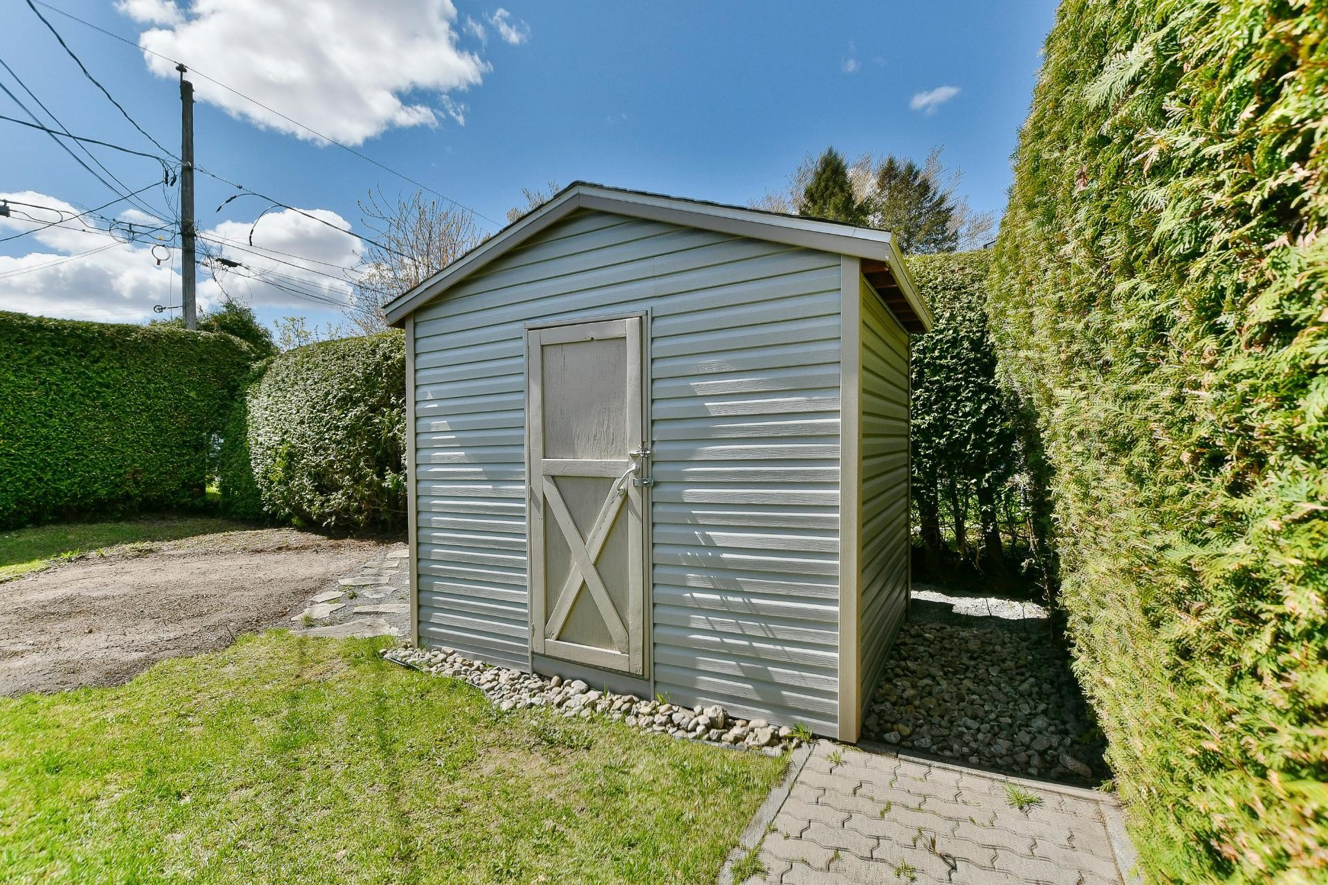 









81


Rue Picard

,
L'Épiphanie,




QC
J5X2R2

