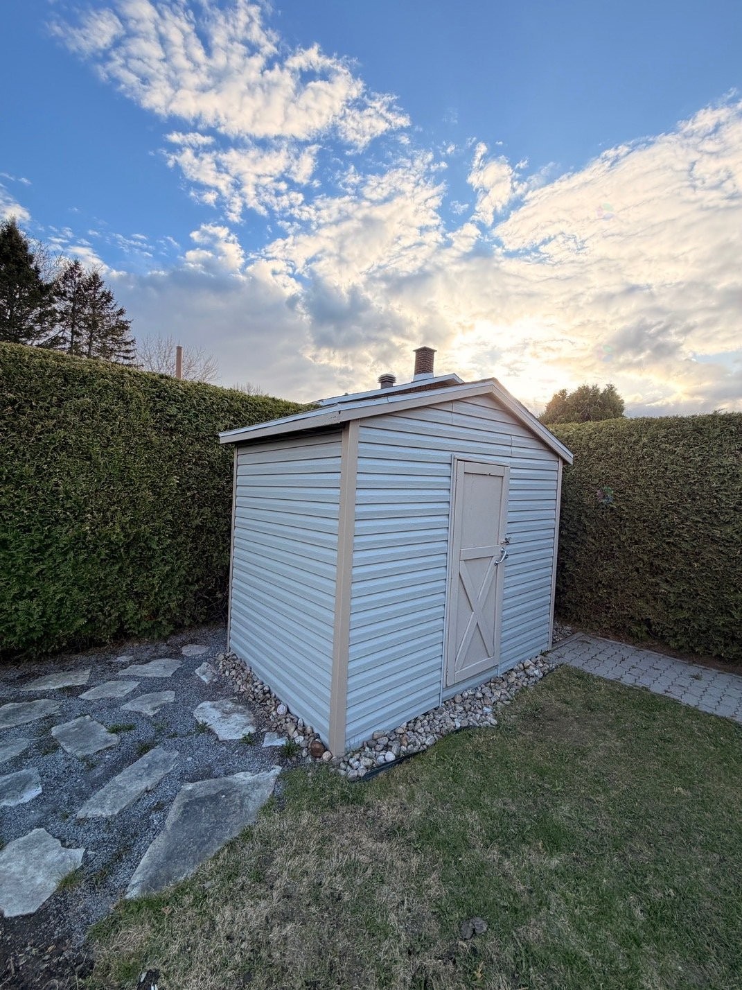 









81


Rue Picard

,
L'Épiphanie,




QC
J5X2R2

