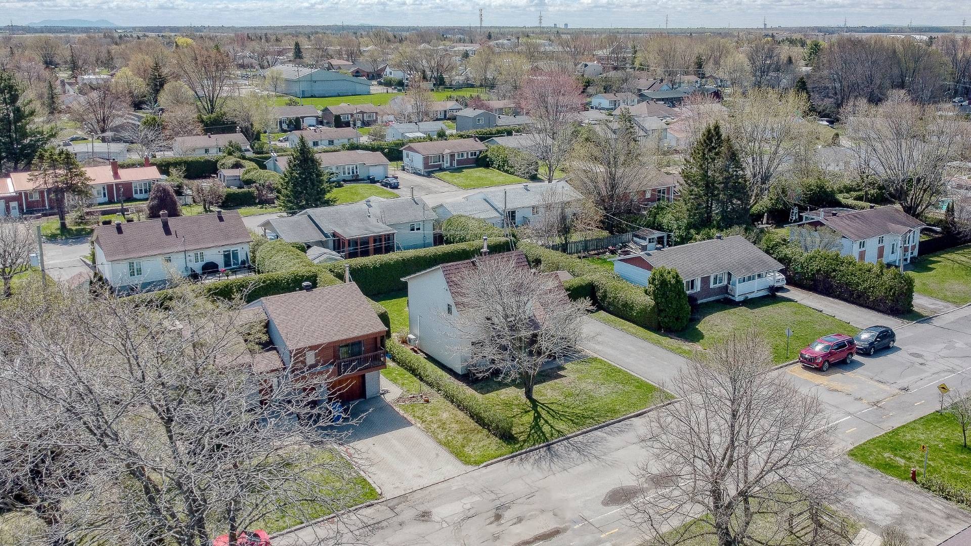 









81


Rue Picard

,
L'Épiphanie,




QC
J5X2R2

