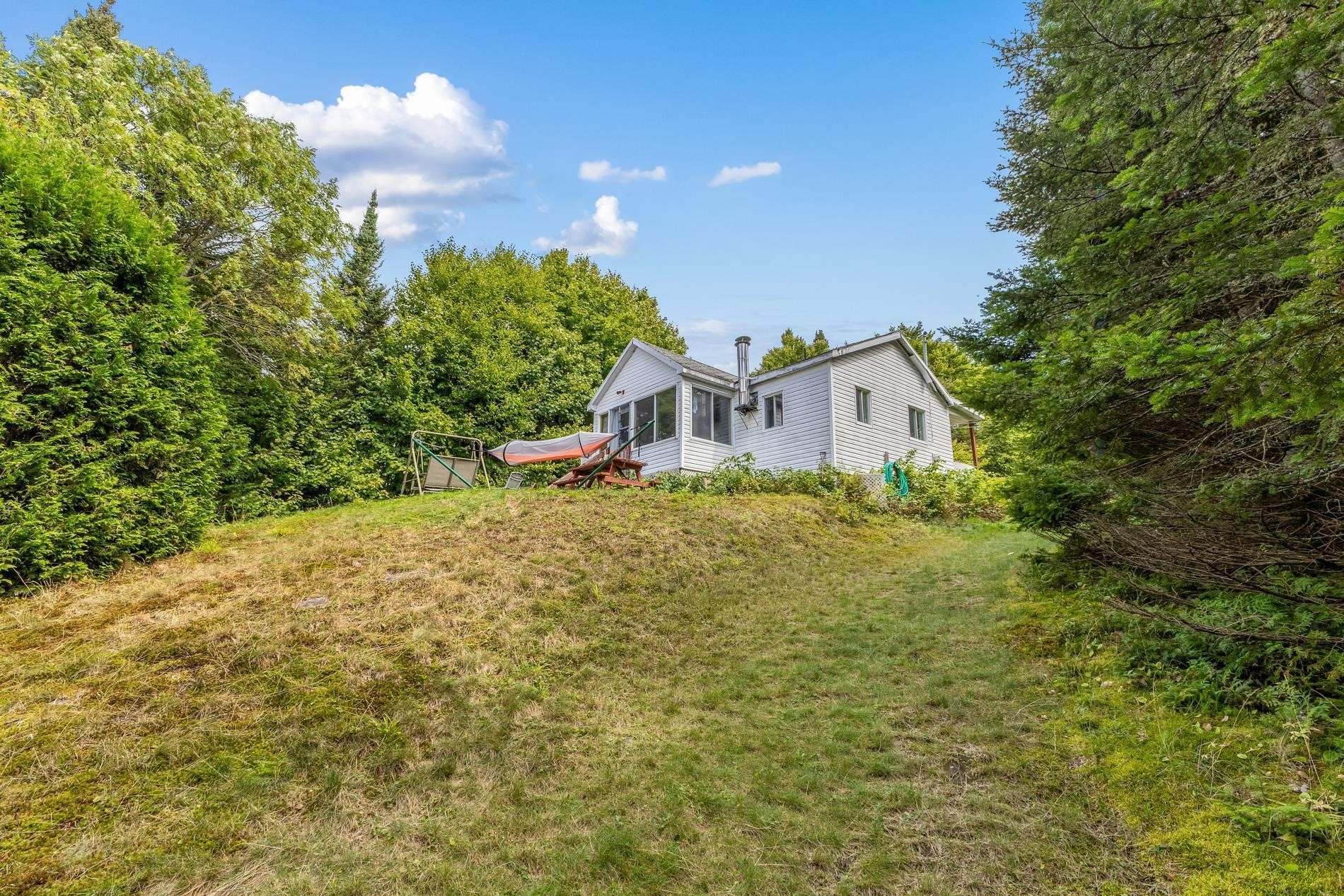 









25

 - 29


Ch. Lépine

,
Val-des-Lacs,




QC
J0T2P0

