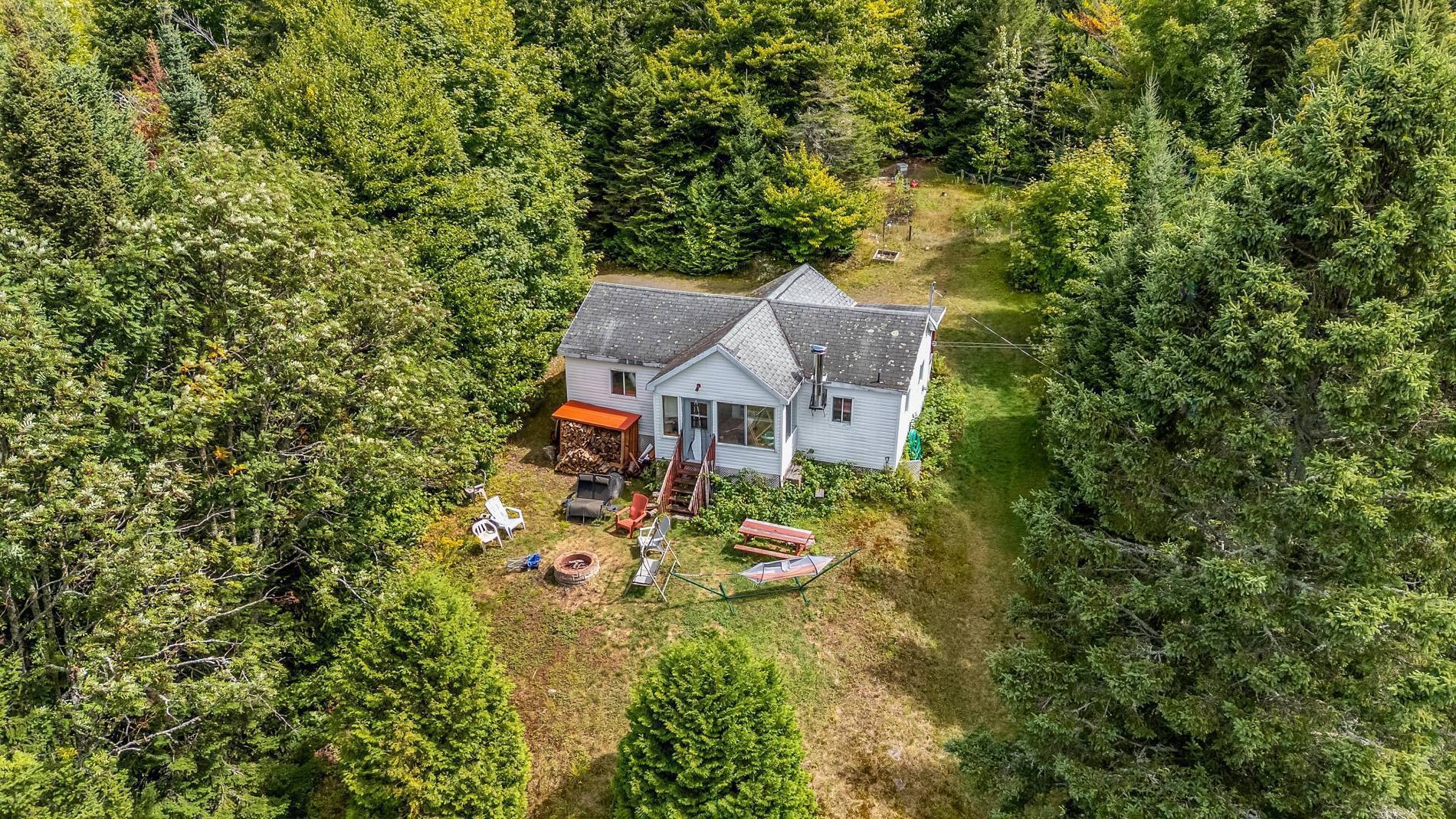 









25

 - 29


Ch. Lépine

,
Val-des-Lacs,




QC
J0T2P0

