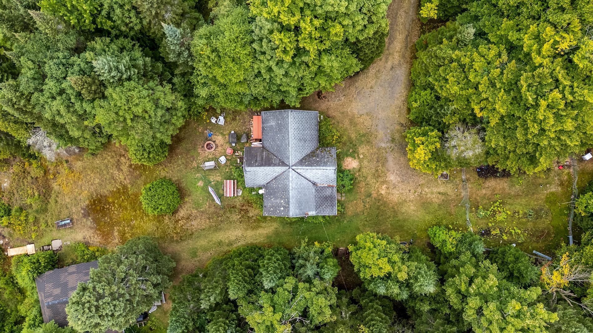 









25

 - 29


Ch. Lépine

,
Val-des-Lacs,




QC
J0T2P0

