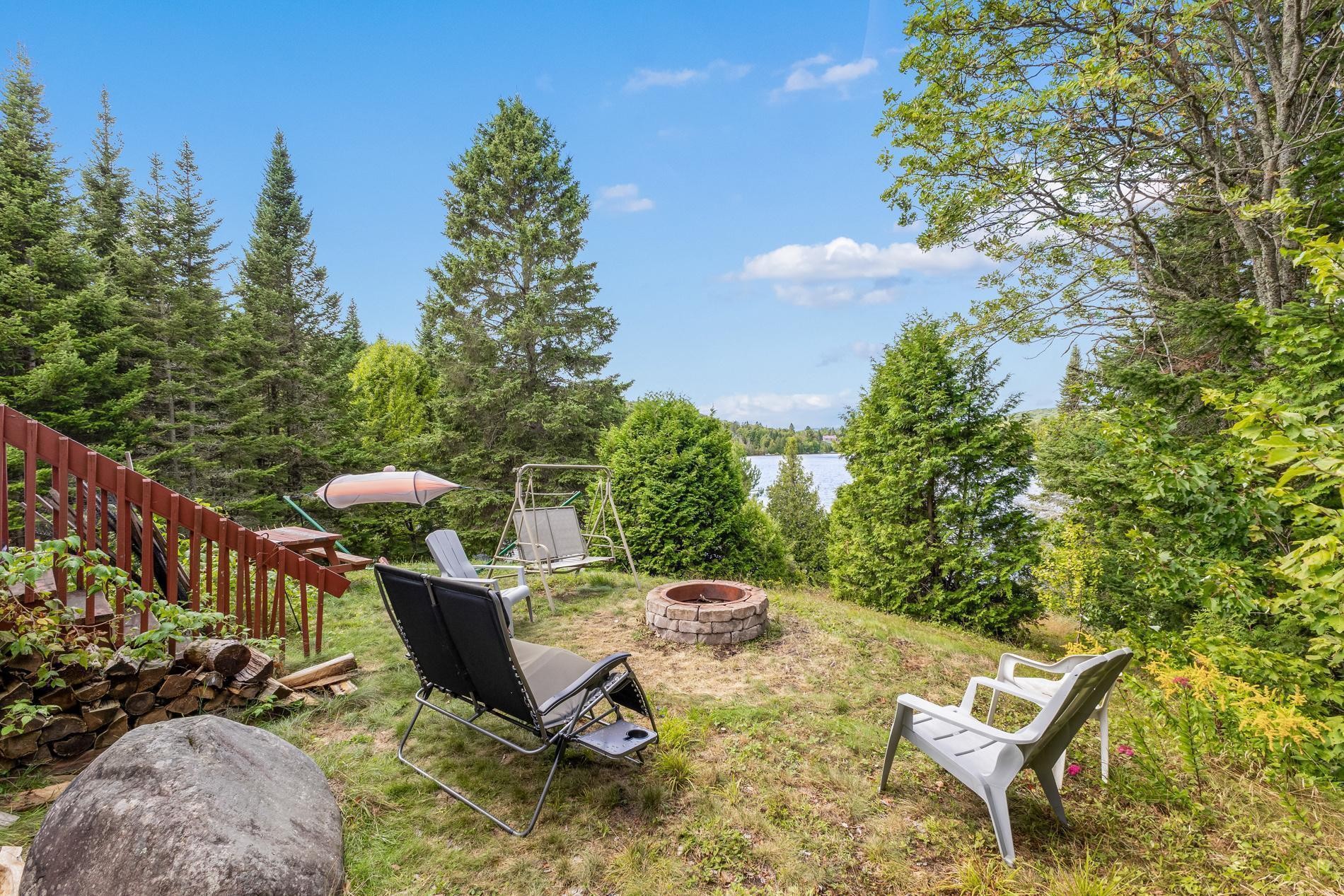 









25

 - 29


Ch. Lépine

,
Val-des-Lacs,




QC
J0T2P0

