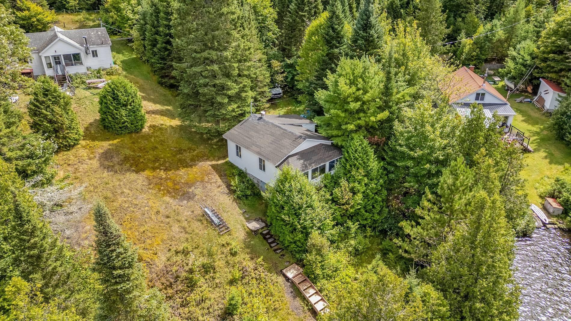 









25

 - 29


Ch. Lépine

,
Val-des-Lacs,




QC
J0T2P0

