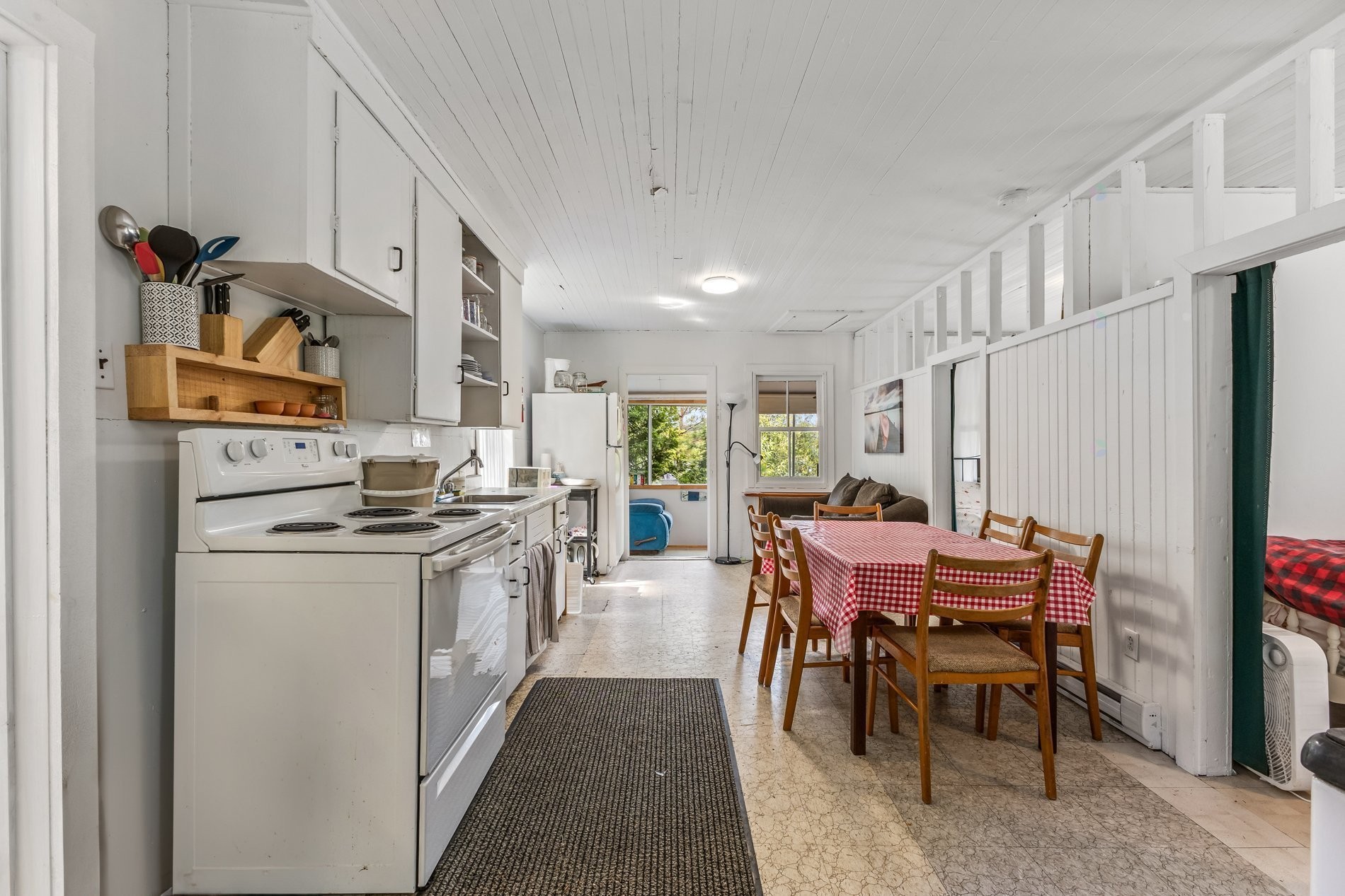 









25

 - 29


Ch. Lépine

,
Val-des-Lacs,




QC
J0T2P0

