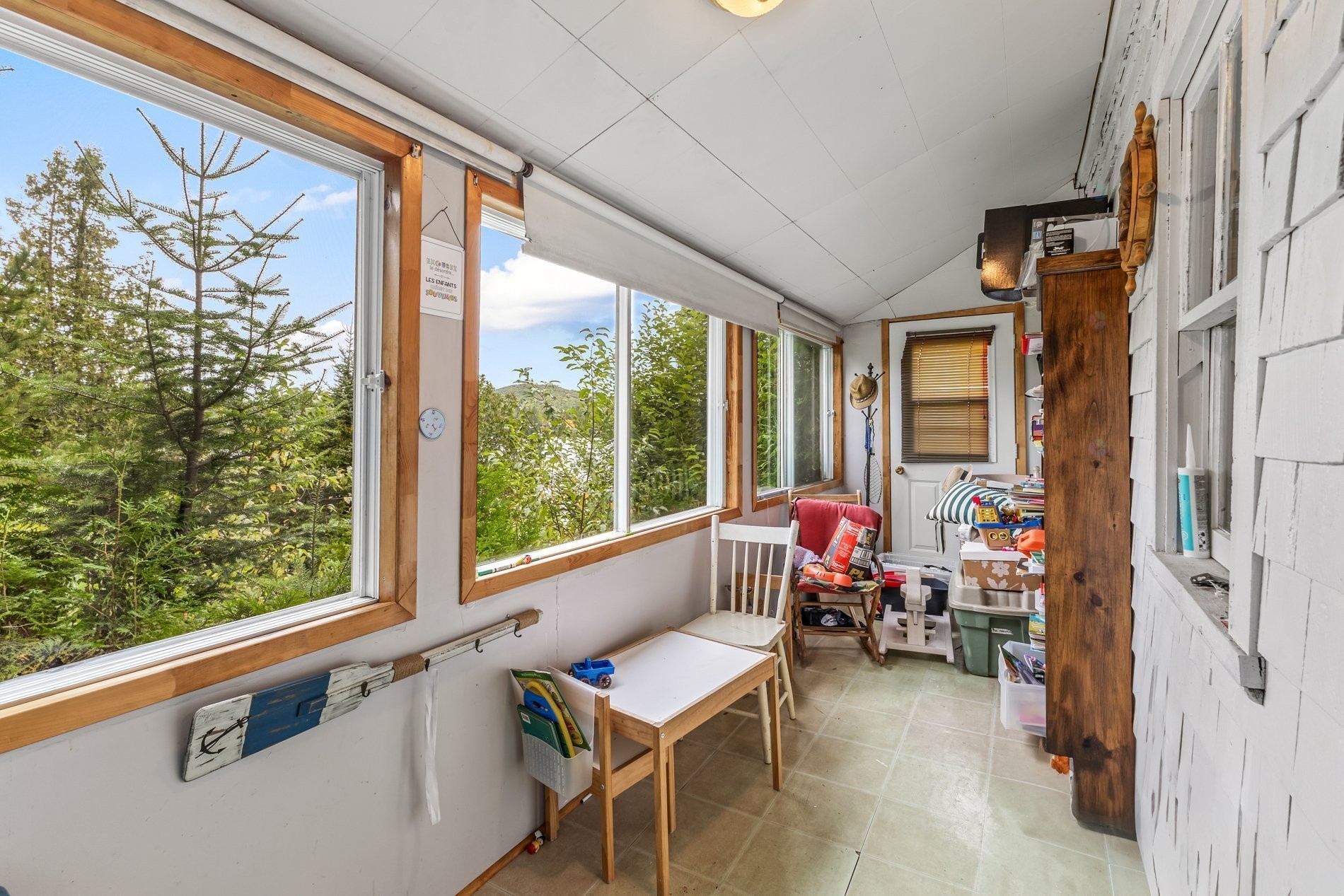 









25

 - 29


Ch. Lépine

,
Val-des-Lacs,




QC
J0T2P0


