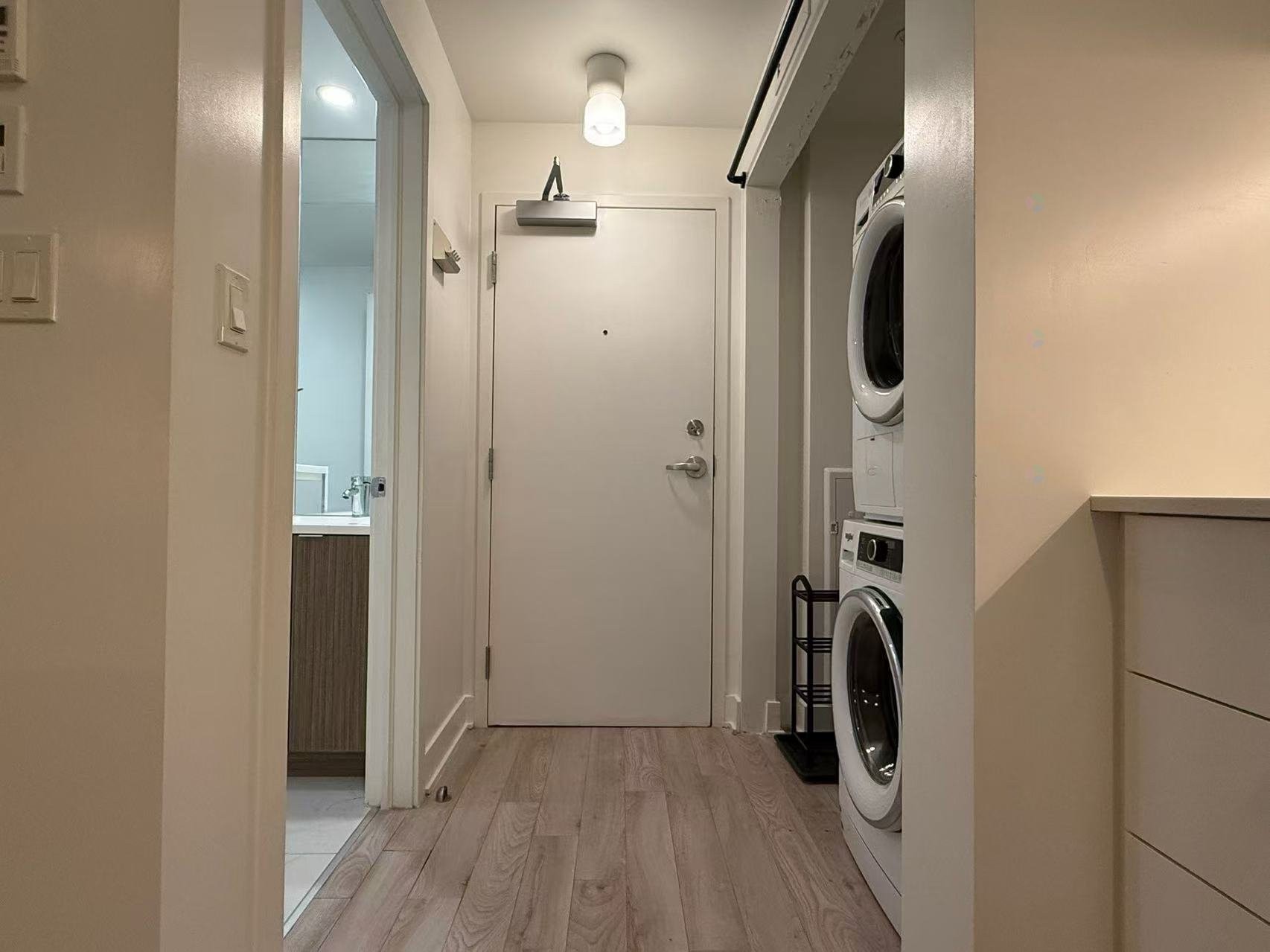 









1200


Rue Crescent

, 801,
Montréal (Ville-Marie),




QC
H3G0G5

