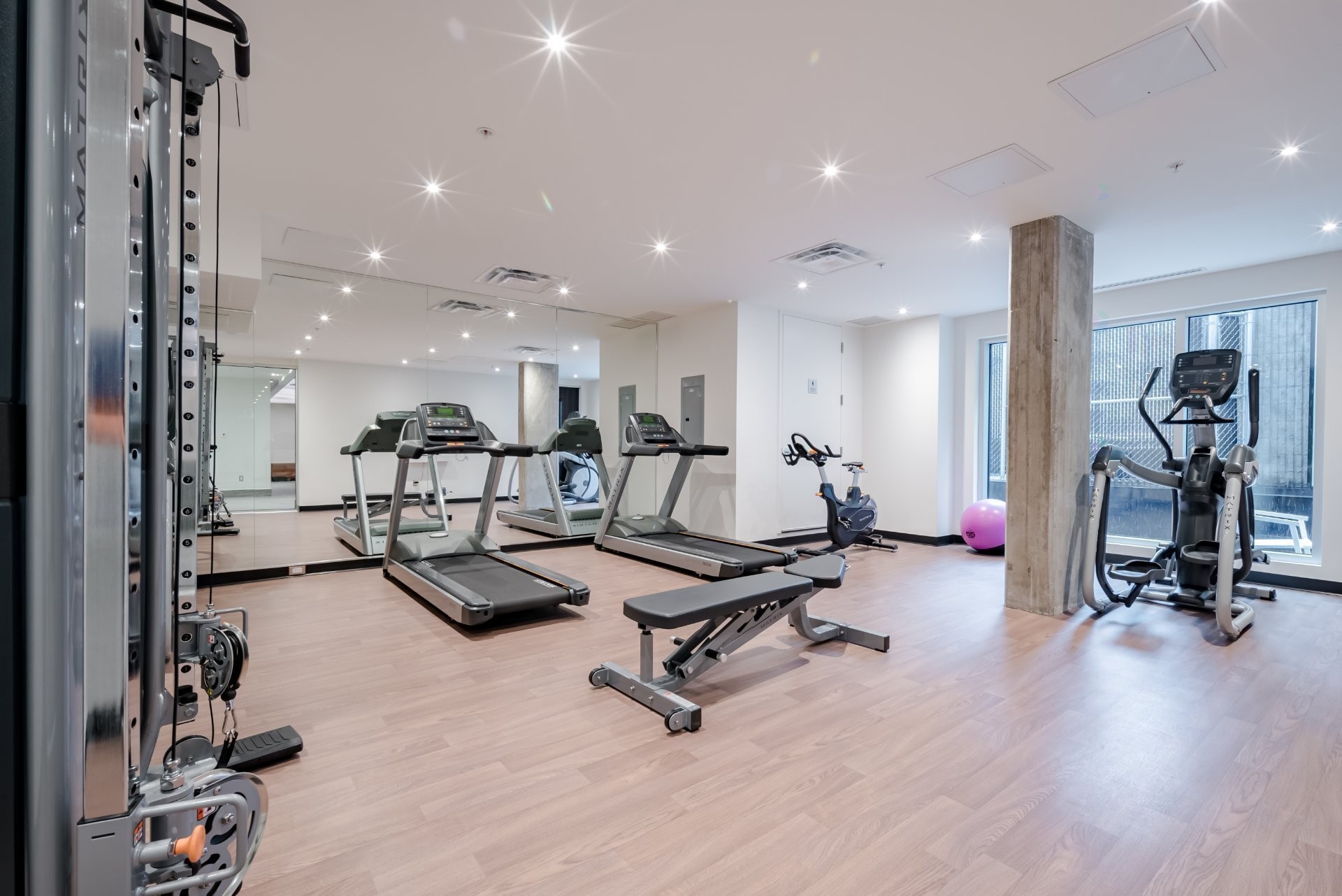 









1200


Rue Crescent

, 801,
Montréal (Ville-Marie),




QC
H3G0G5


