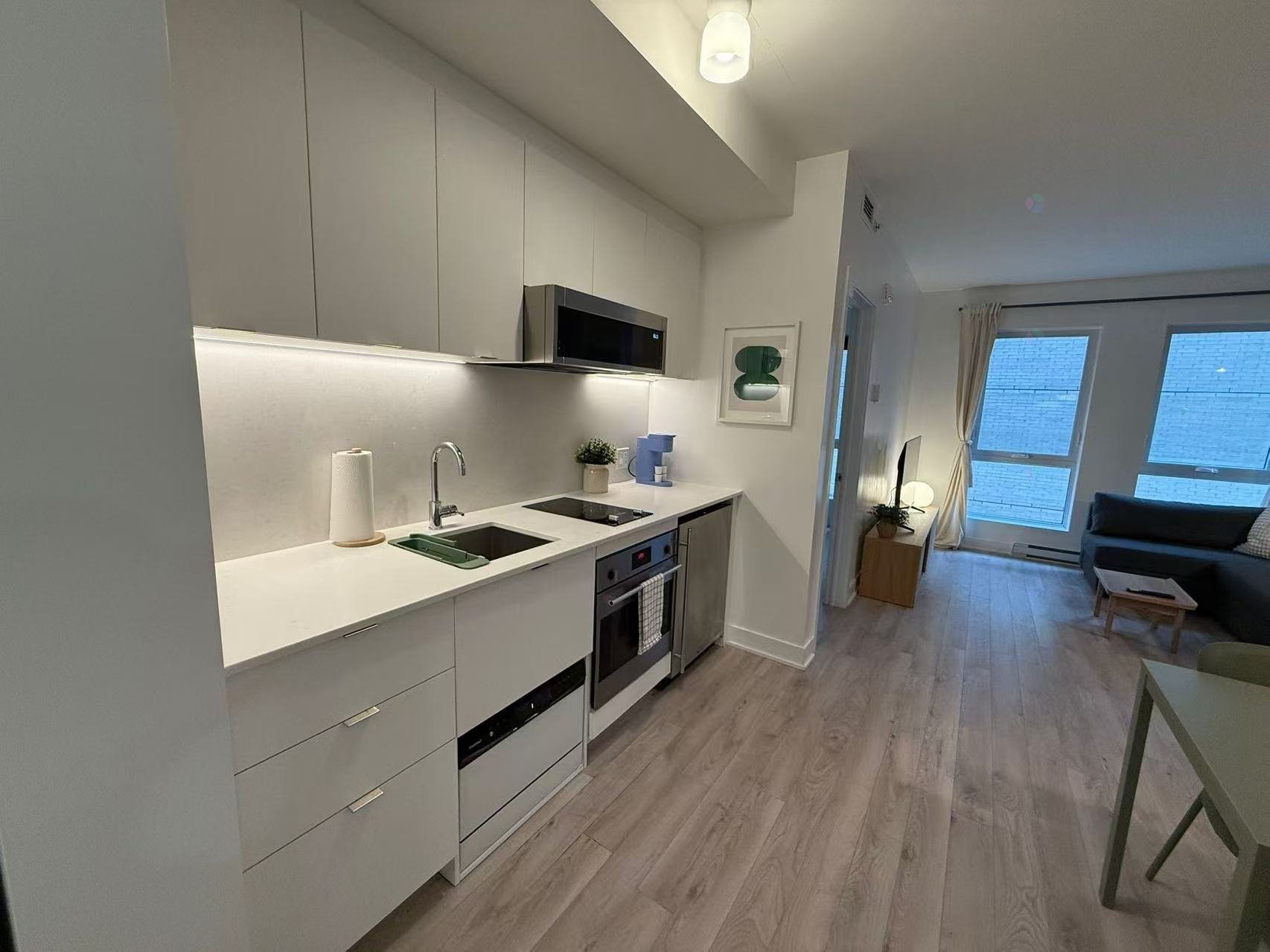 









1200


Rue Crescent

, 801,
Montréal (Ville-Marie),




QC
H3G0G5

