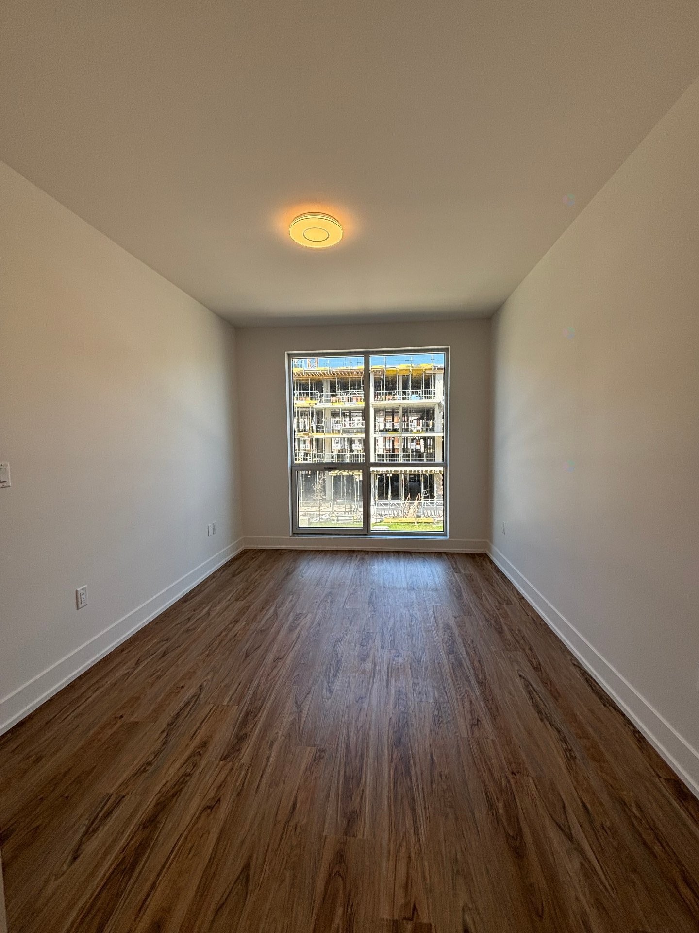 









30


Rue d'Ambre

, 202,
Candiac,




QC
J5R0S3

