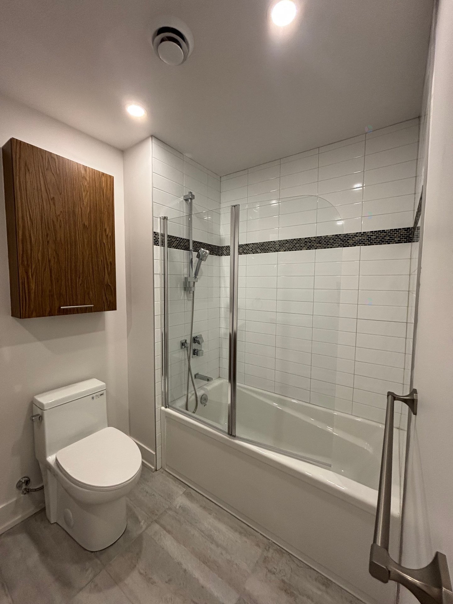 









30


Rue d'Ambre

, 202,
Candiac,




QC
J5R0S3

